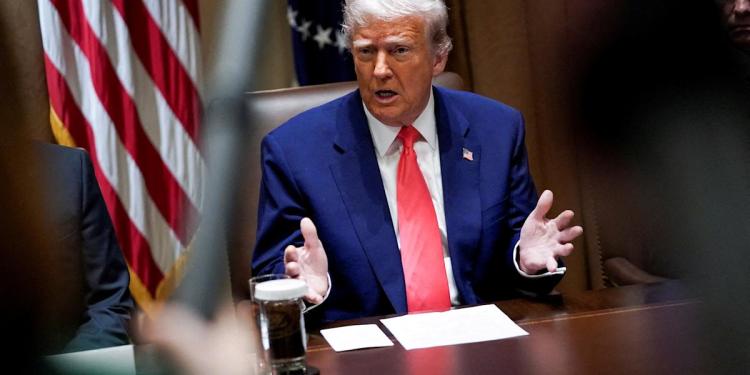 rewrite this title and make it good for SEOMarket chaos signals ‘sell America’ trade as Trump tariff whipsaw threatens to upend the US economy’s soft landing rewrite this title and make it good for SEOMarket chaos signals ‘sell America’ trade as Trump tariff whipsaw threatens to upend the US economy’s soft landing