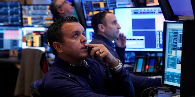 rewrite this title and make it good for SEOStock market today: Nasdaq jumps to lead Dow, S&P 500 higher as techs, rate-cut hopes revive rewrite this title and make it good for SEOStock market today: Nasdaq jumps to lead Dow, S&P 500 higher as techs, rate-cut hopes revive