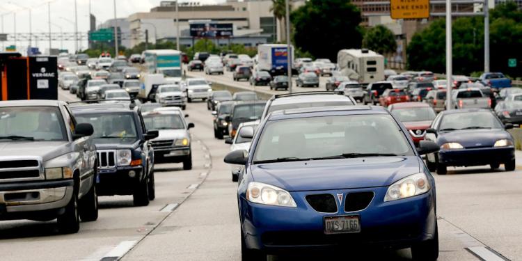 New Road Safety Plan in the US Involves Cars Communicating with Each Other New Road Safety Plan in the US Involves Cars Communicating with Each Other