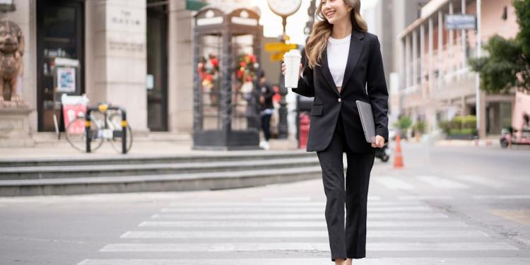 rewrite this title and make it good for SEOHow do millionaires make their money? rewrite this title and make it good for SEOHow do millionaires make their money?