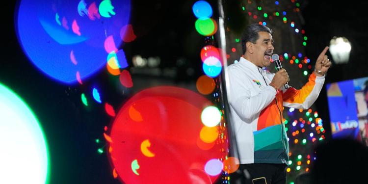 President Maduro Declares Early Start to Christmas Celebrations in Venezuela President Maduro Declares Early Start to Christmas Celebrations in Venezuela