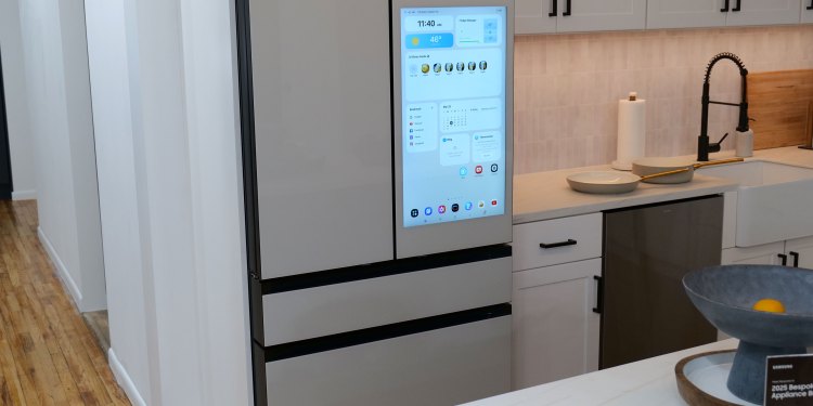 rewrite this title Samsung’s 2025 Bespoke appliances are going all in on AI rewrite this title Samsung’s 2025 Bespoke appliances are going all in on AI