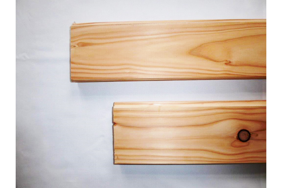 Lärche / Douglasie Pferdestallbohlen, 38 x 135 mm, allseitig gehobelt, 10 mm Nut gefast und gekappt, mit Nut und Feder, auf Wunschlänge gekappt, Deckmaßberechnung, Längen auf Anfrage Lärche / Douglasie Pferdestallbohlen, 38 x 135 mm, allseitig gehobelt, 10 mm Nut gefast und gekappt, mit Nut und Feder, auf Wunschlänge gekappt, Deckmaßberechnung, Längen auf Anfrage