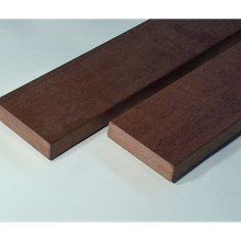 Massaranduba Dielen, KD, beidseitig glatt mit Längskanten gerundet, 25 x 100 mm, 2,44 m lang Massaranduba Dielen, KD, beidseitig glatt mit Längskanten gerundet, 25 x 100 mm, 2,44 m lang