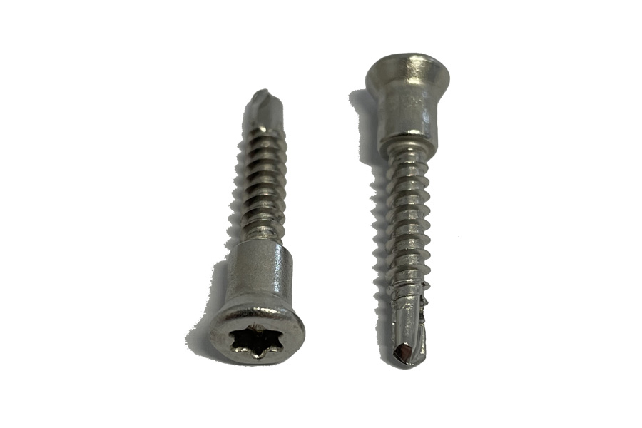 Fassadenschraube für Resysta Fassadenplatten, Systemschrauben mit Gleitfunktion und Bohrspitze, 3,9 x 13 mm, Edelstahl A2 / Antrieb TX 20 (250 St. je PE) Fassadenschraube für Resysta Fassadenplatten, Systemschrauben mit Gleitfunktion und Bohrspitze, 3,9 x 13 mm, Edelstahl A2 / Antrieb TX 20 (250 St. je PE)