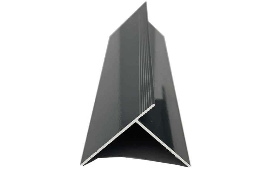 90° Innenecke für Resysta Fassadenplatten in Alu, 4 m lang, Wunschfarbe 90° Innenecke für Resysta Fassadenplatten in Alu, 4 m lang, Wunschfarbe