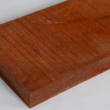 Bongossi Schnittholz 50 x 150 mm, AD, *FAS*, sägerau, 3m lang Bongossi Schnittholz 50 x 150 mm, AD, *FAS*, sägerau, 3m lang