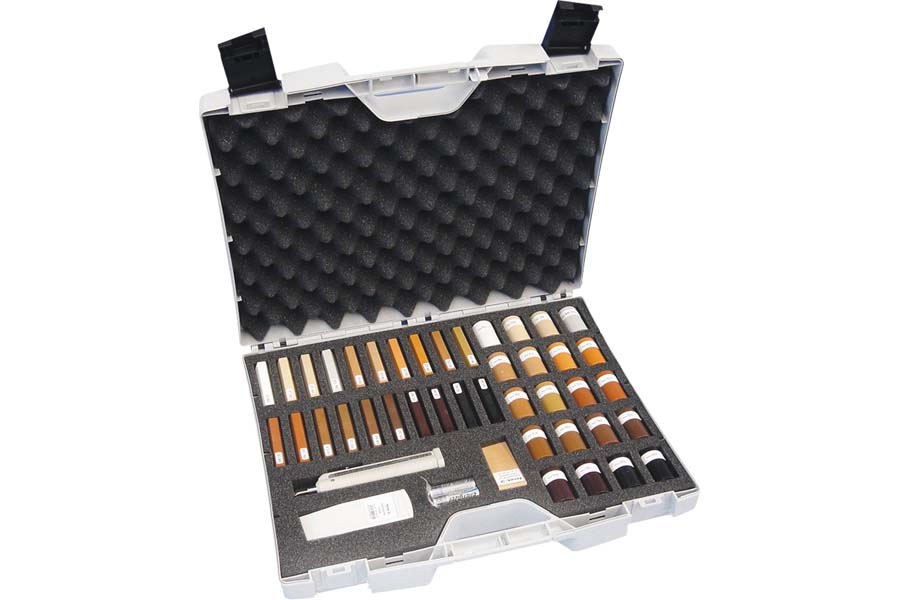 Reperaturkoffer groß für Parkett, Weich- und Hartwachs, inkl. Battierieschmelzer Reperaturkoffer groß für Parkett, Weich- und Hartwachs, inkl. Battierieschmelzer