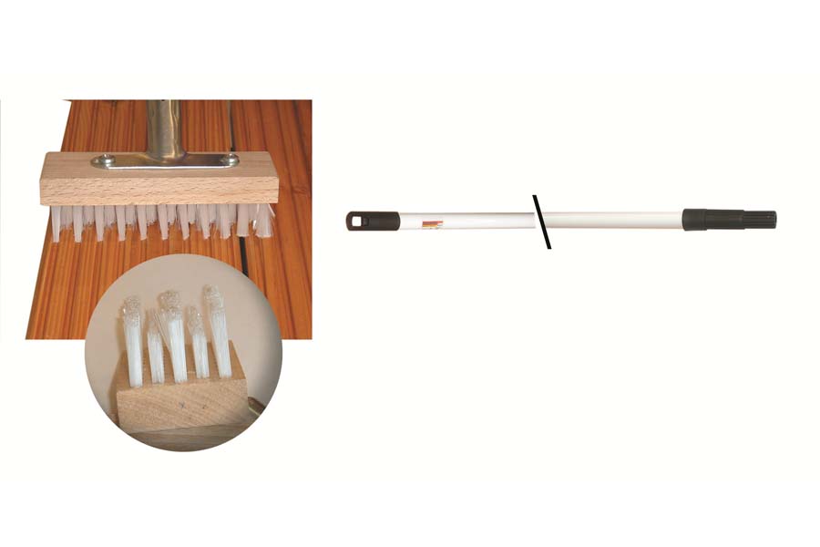 Reinigungsbürste für WPC Terrassendielen inklusive Teleskopstiel aus Metall Reinigungsbürste für WPC Terrassendielen inklusive Teleskopstiel aus Metall