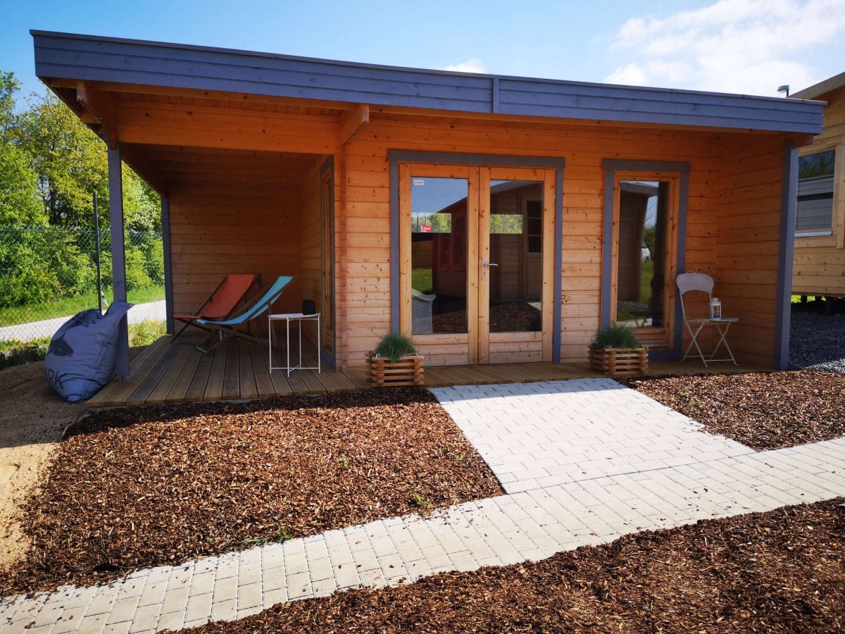 Gartenhaus mit Terrasse “Hansa Lounge XL” 6x5m | Gartenhaus mit Veranda 5x6m | Gartenhaus mit Terrasse | Gartenterrasse – Bild 2