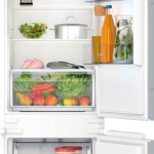 BOSCH Serie 2 Einbau-Kühl-Gefrier-Kombination mit Gefrierbereich unten 193.5 x 54.1 cm Schleppscharnier KIN96NSE0 BOSCH Serie 2 Einbau-Kühl-Gefrier-Kombination mit Gefrierbereich unten 193.5 x 54.1 cm Schleppscharnier KIN96NSE0