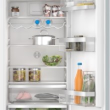 BOSCH Serie 6 Einbau-Kühlschrank mit Gefrierfach 177.2 x 55.8 cm Flachscharnier mit Softeinzug KIL82ADD0 BOSCH Serie 6 Einbau-Kühlschrank mit Gefrierfach 177.2 x 55.8 cm Flachscharnier mit Softeinzug KIL82ADD0