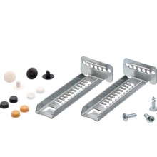 BOSCH Befestigungssatz Set aus 2 Bügel + Schrauben für Sockelbefestigung 00612653 BOSCH Befestigungssatz Set aus 2 Bügel + Schrauben für Sockelbefestigung 00612653