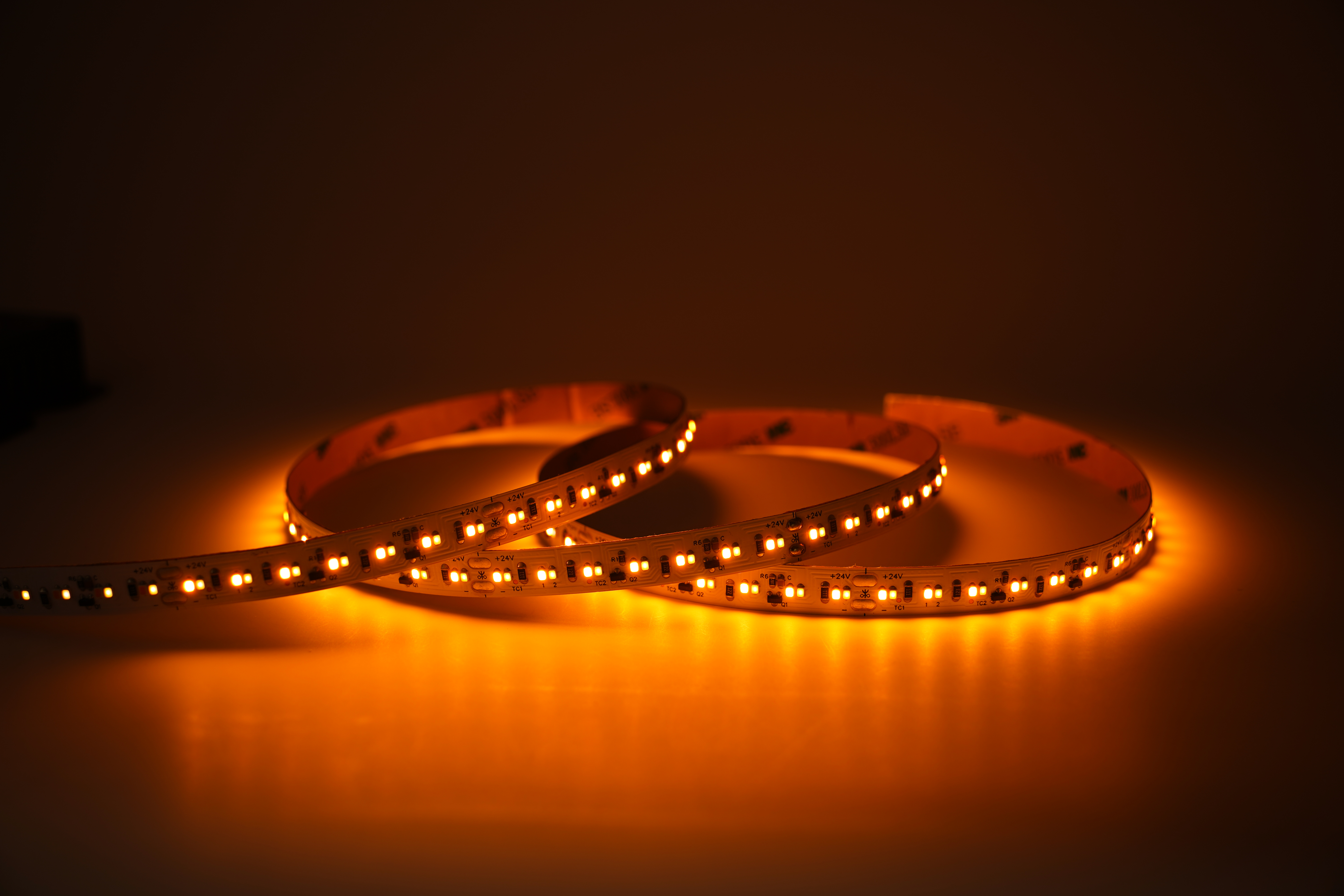 Dimm to Warm LED-Streifen – 224 LEDs/m, 24 V, 17 W/m, 1488 lm/m, 1800–3000 K, IP20 – Bild 4