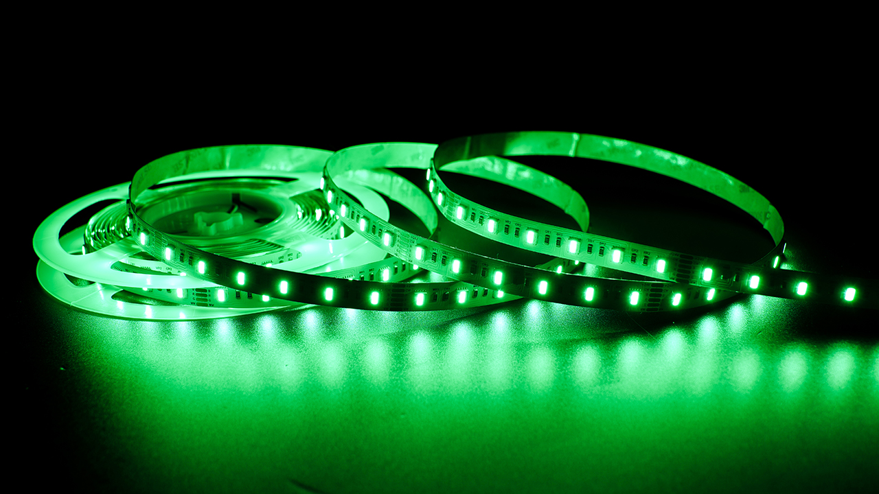 RGBCCT 5-in1 LED-Streifen 12 mm – 60LEDs/m, 24 V, 18 W/m – RGBCCT 2700K-6500K Band mit 120° Abstrahlwinkel – Bild 4