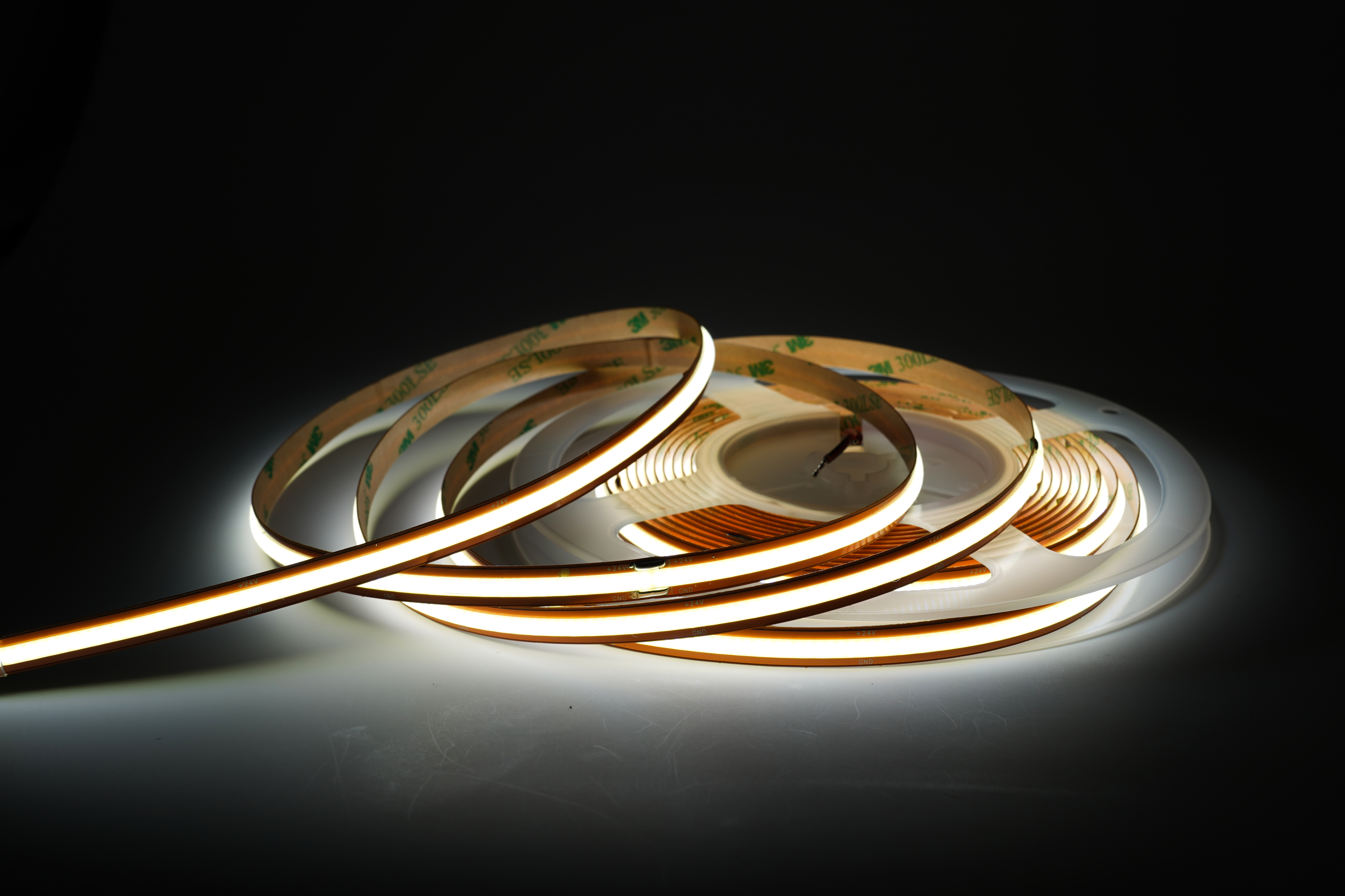 COB Free CUT LED-Streifen 8 mm – 528 LEDs/m, 24 V, 13 W/m, punktfreies & homogenes Licht – Bild 4