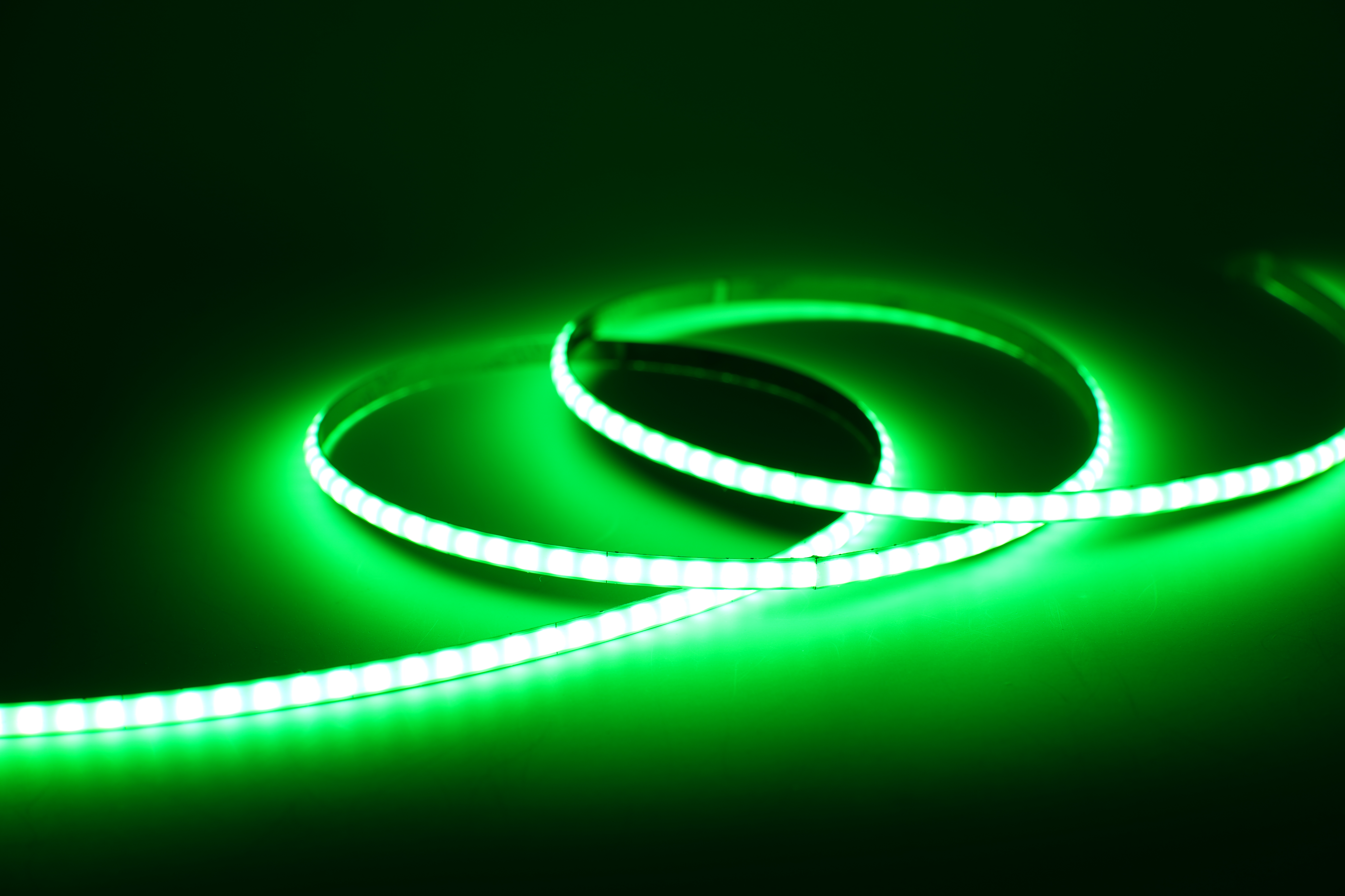 COB RGB LED-Streifen 5 mm – 576 LEDs/m, 24 V, 10 W/m – homogenes RGB Band mit 180° Abstrahlwinkel – Bild 4