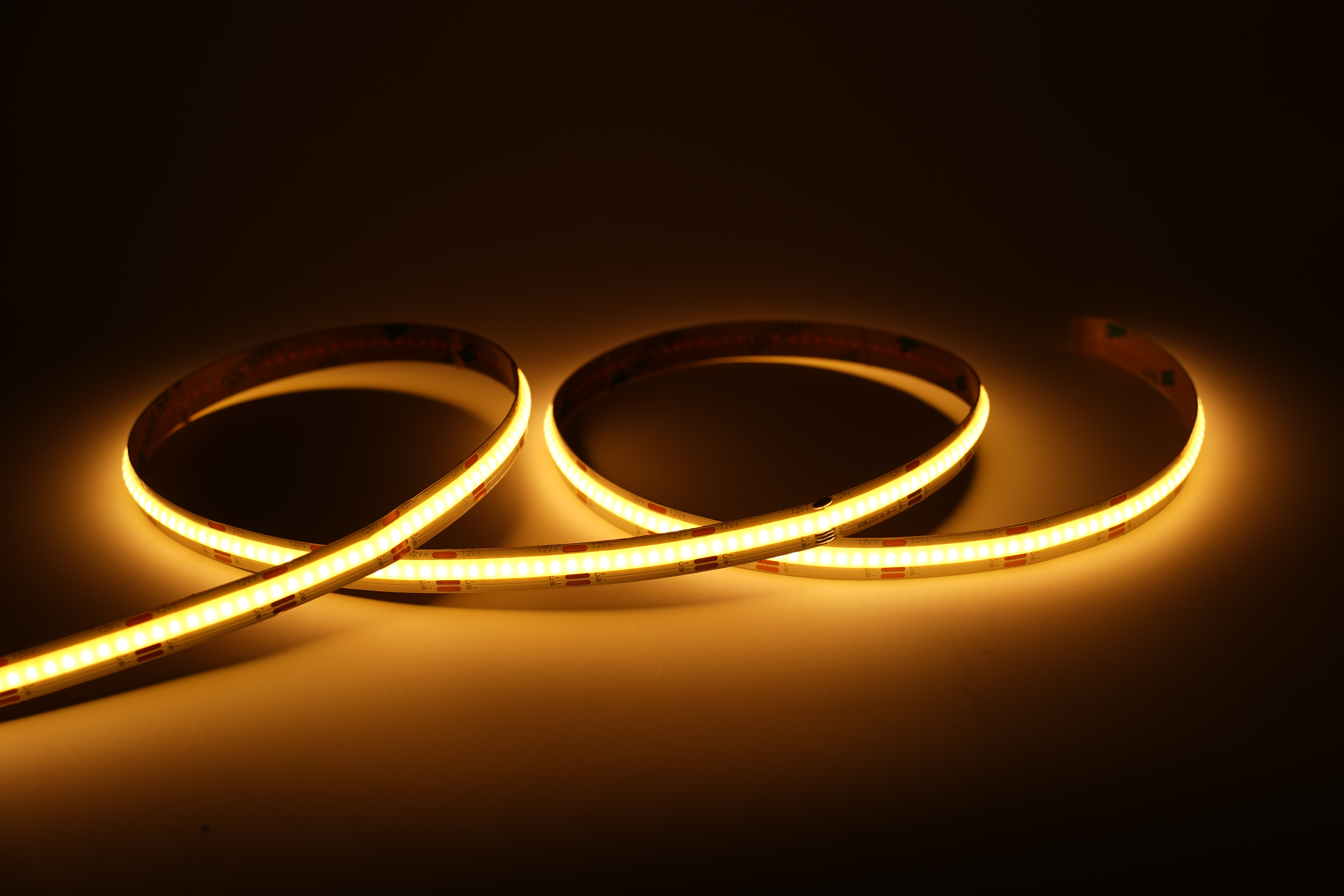 COB CCT LED-Streifen 10 mm – 608 LEDs/m, 12 V, 14W/m, homogenes & punktfreies Licht – Bild 4