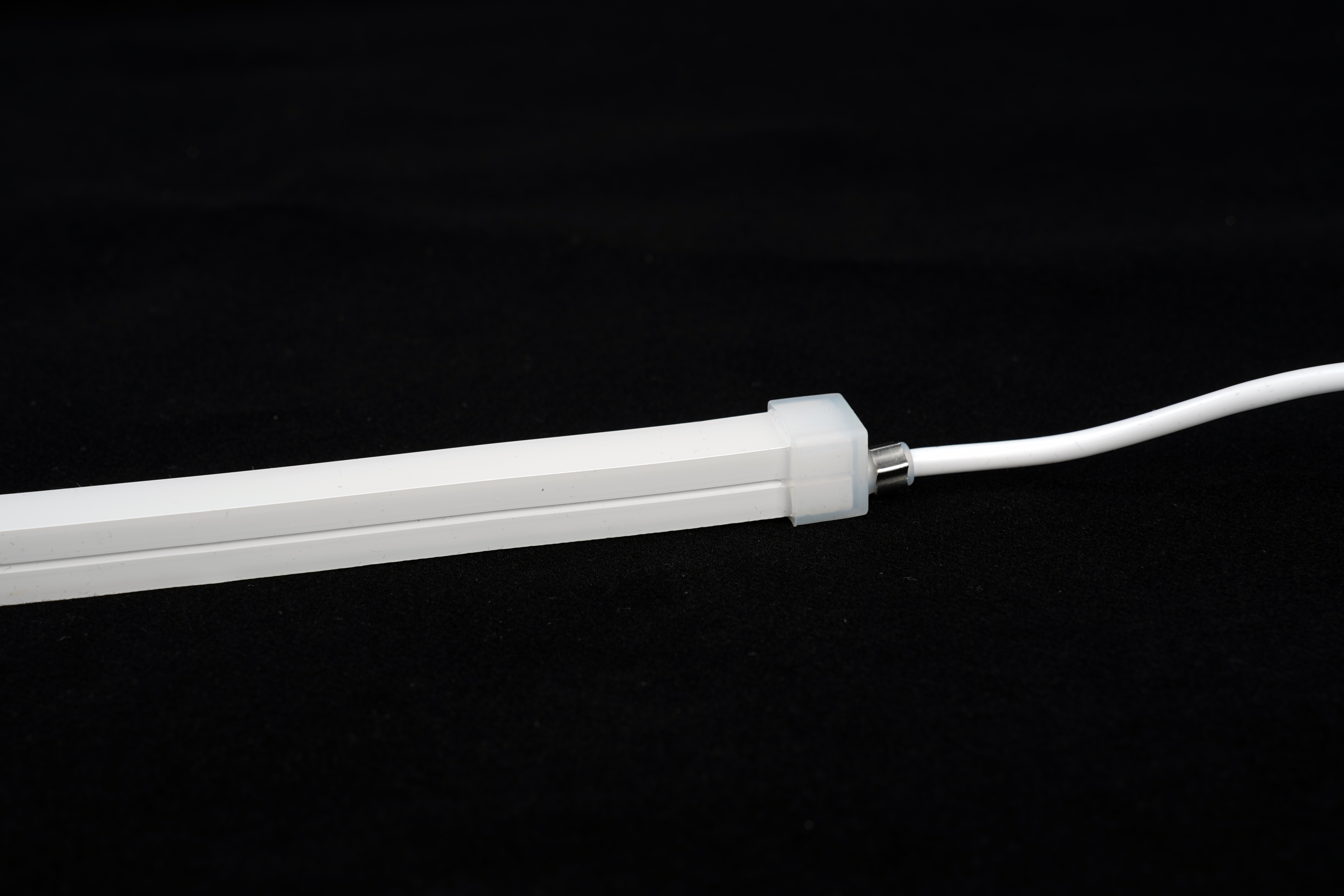 LED NEON TUBE 12×12 mm Silikon Schlauch – 5 m Rolle - 12 W – 24 V – IP67 – CRI>93 - Schneidmaß 50mm – Bild 4