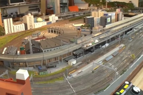 The One about Running N gauge trains on a giant diorama & a dream railway collaboration with Yomiuri TV’s “Yamamoto Electric Railway” The One about Running N gauge trains on a giant diorama & a dream railway collaboration with Yomiuri TV’s “Yamamoto Electric Railway”