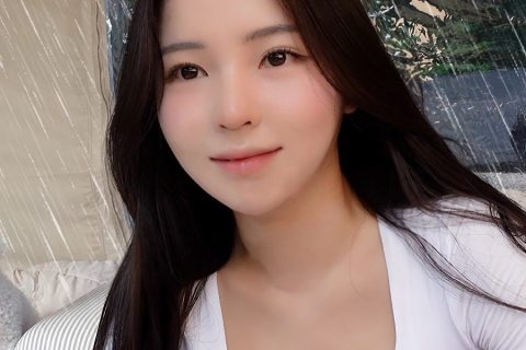 The One about UNI CAMP camping in the heavy rain with a 2-room inflatable tent The One about UNI CAMP camping in the heavy rain with a 2-room inflatable tent