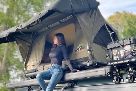 The One about Komosubi Channel going springtime car camping in her Hiace van The One about Komosubi Channel going springtime car camping in her Hiace van