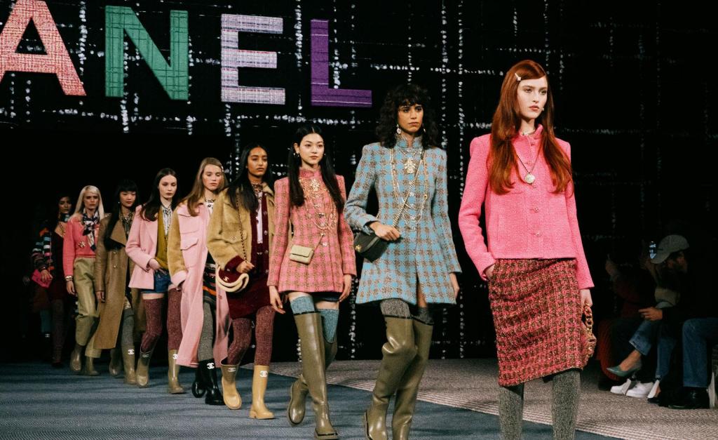 Various Kinds Of Fashion Week Trends Various Kinds Of Fashion Week Trends