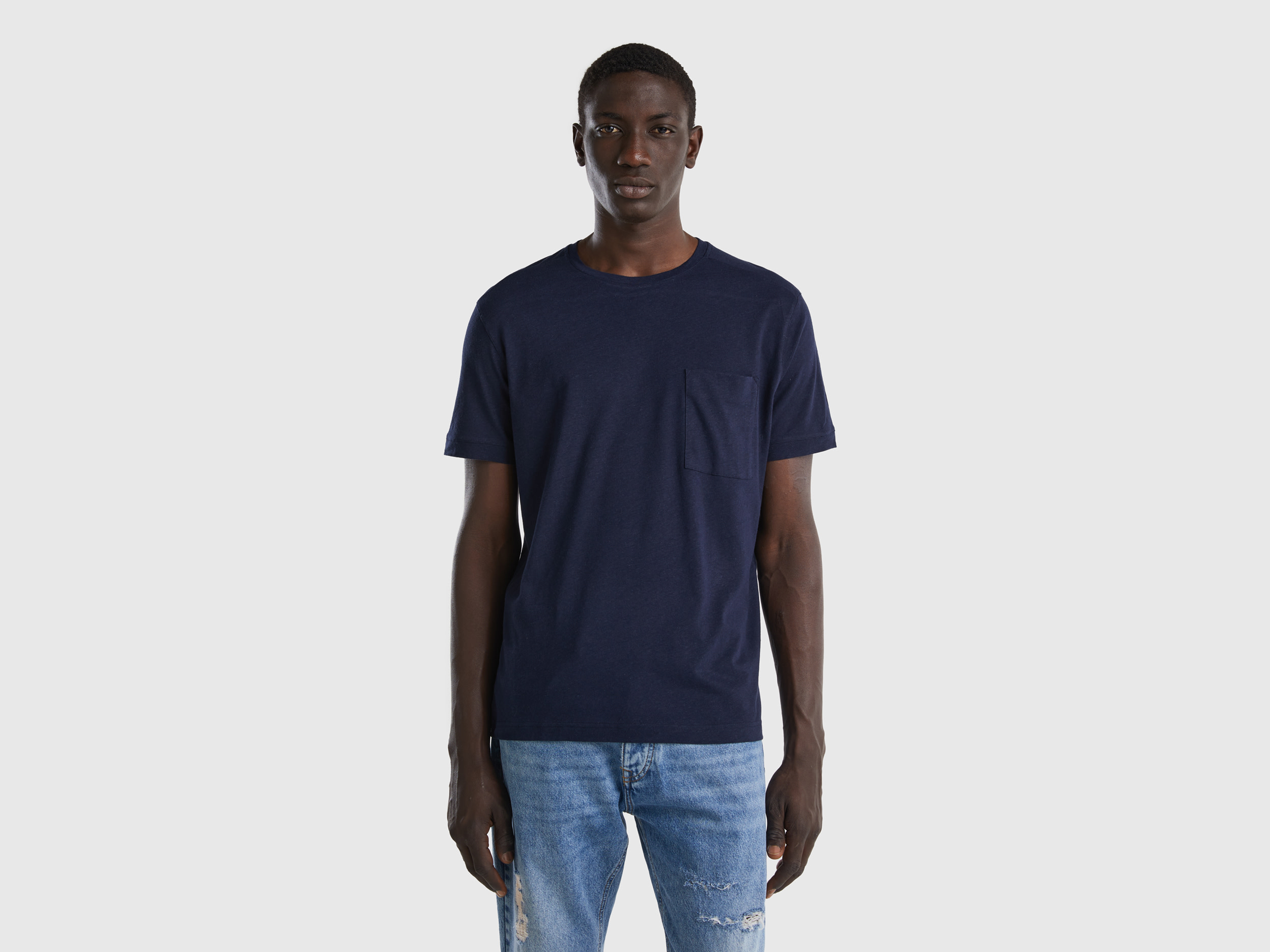 T-shirt en lin mélangé avec poche – Image 8