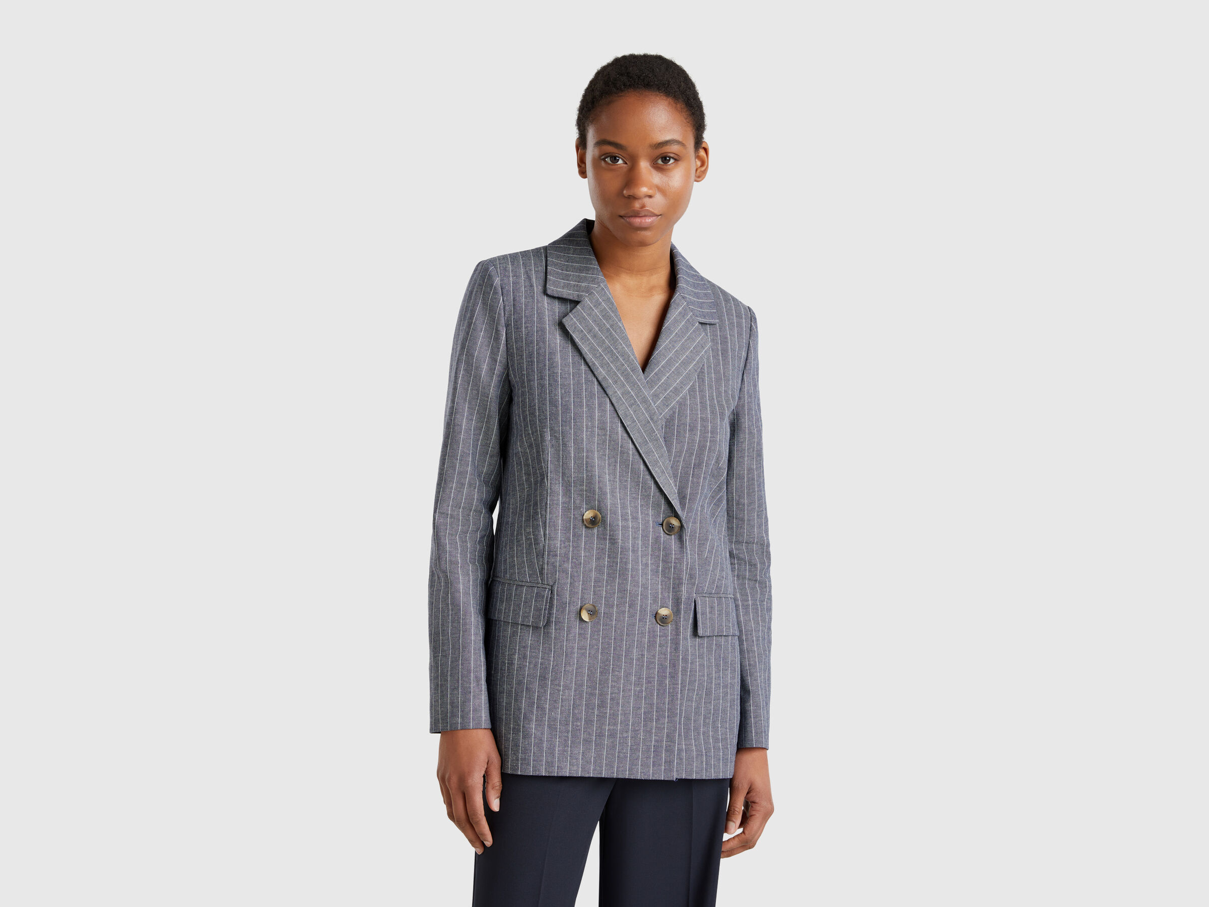 Blazer croisé à fines rayures Blazer croisé à fines rayures