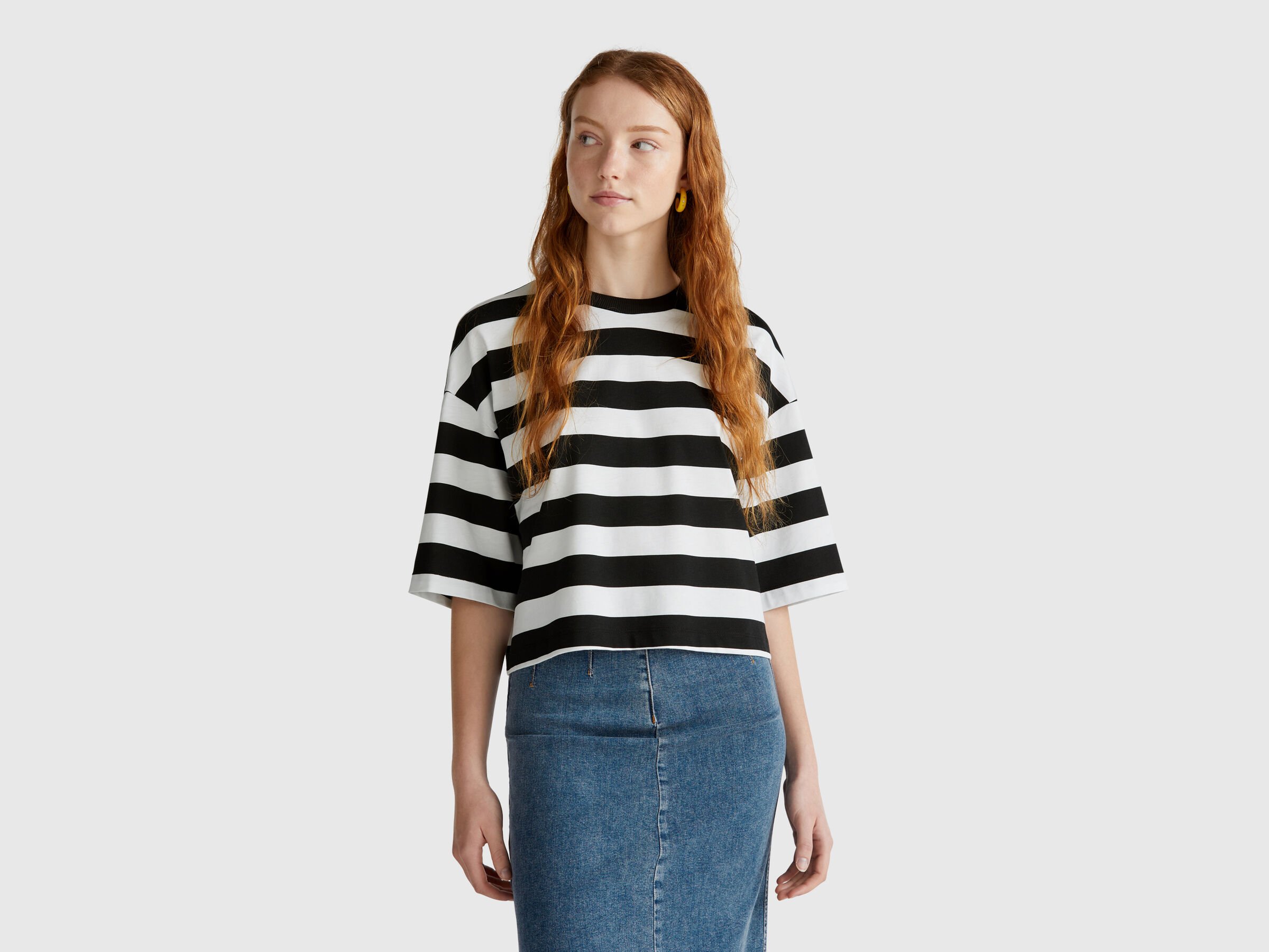 T-shirt rayé noir et blanc T-shirt rayé noir et blanc