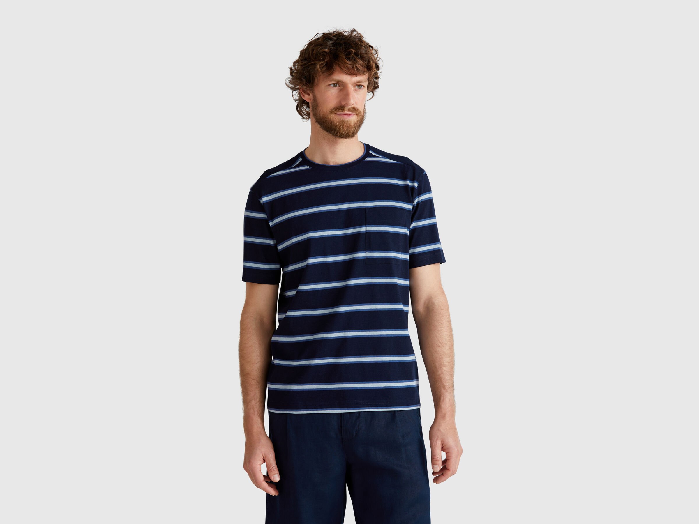 T-shirt rayé avec poche T-shirt rayé avec poche