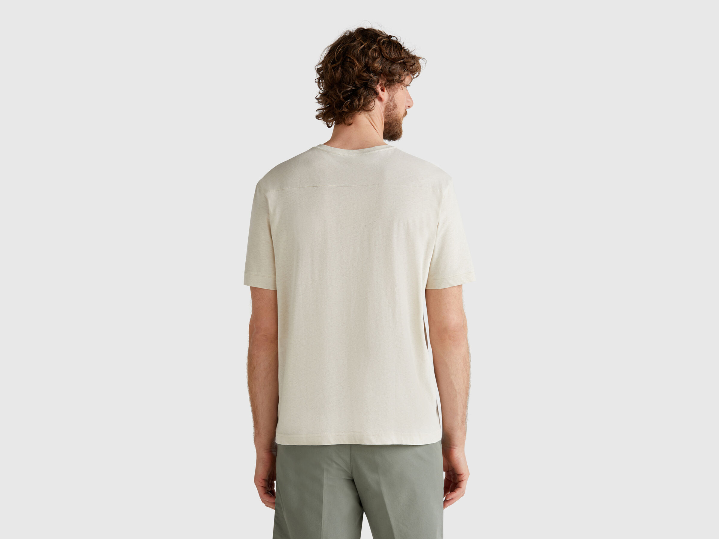 T-shirt en lin mélangé avec poche – Image 2