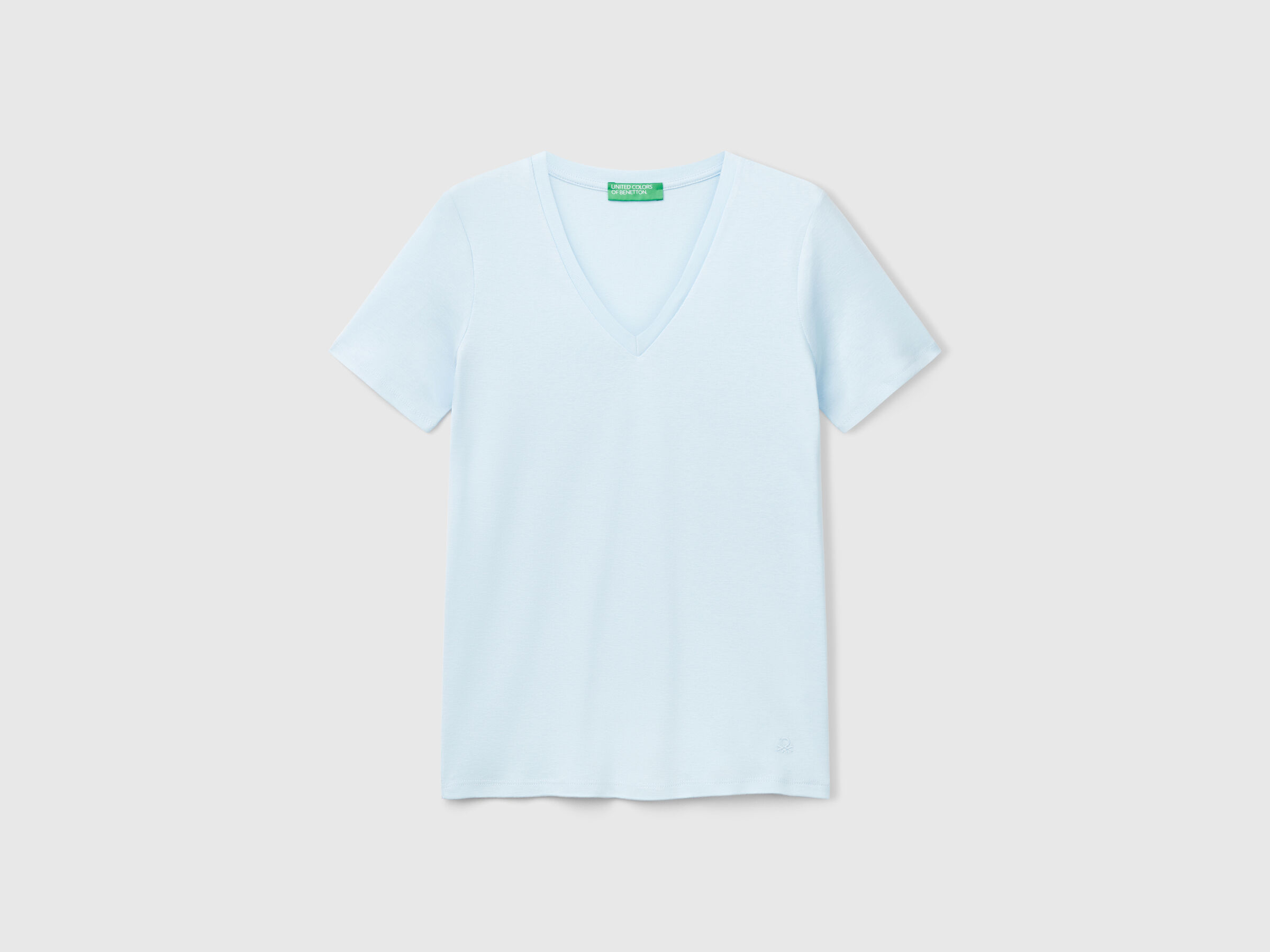 T-shirt bleu clair en pur coton à col en V T-shirt bleu clair en pur coton à col en V