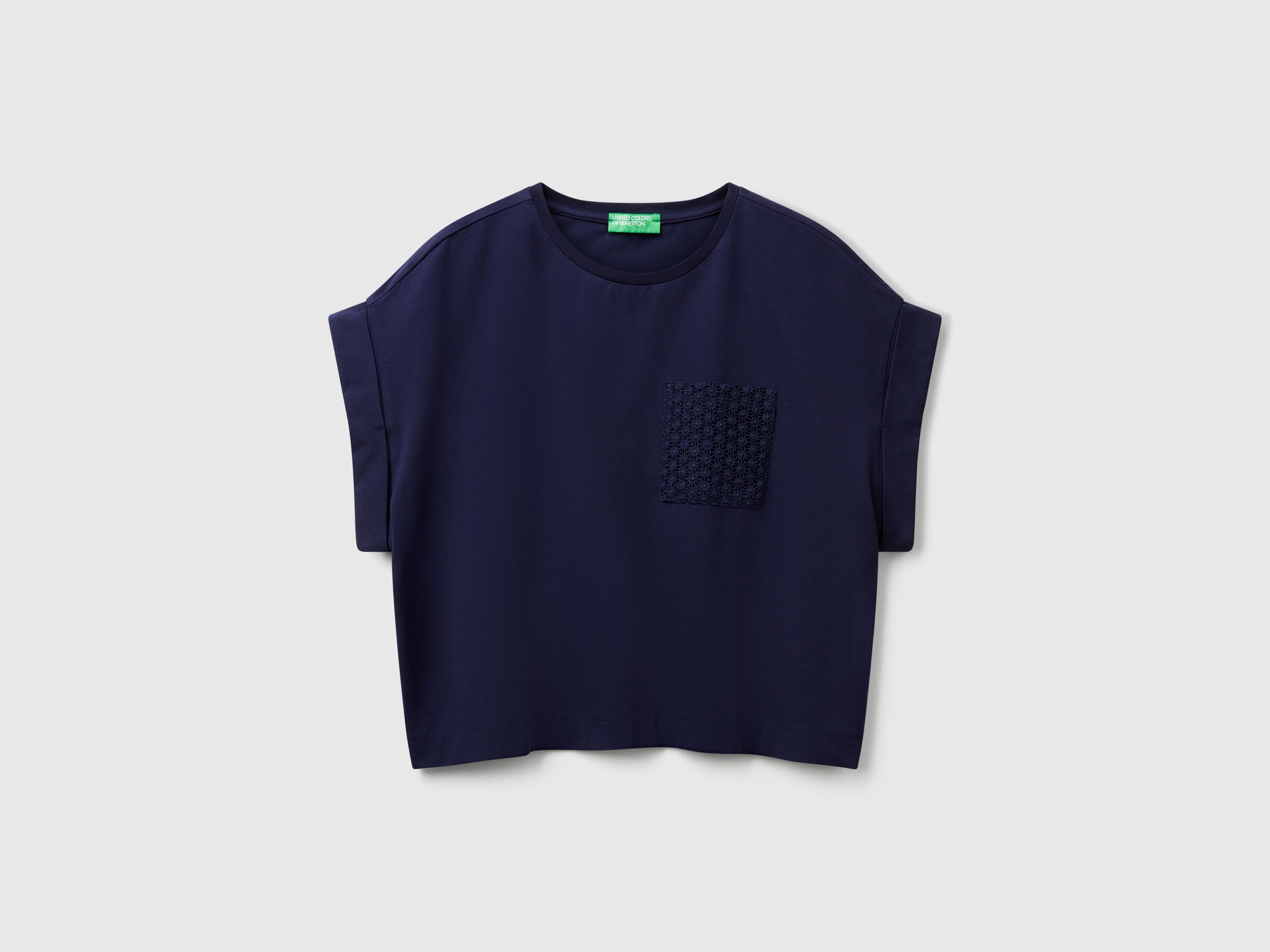 T-shirt avec poche macramé – Image 3