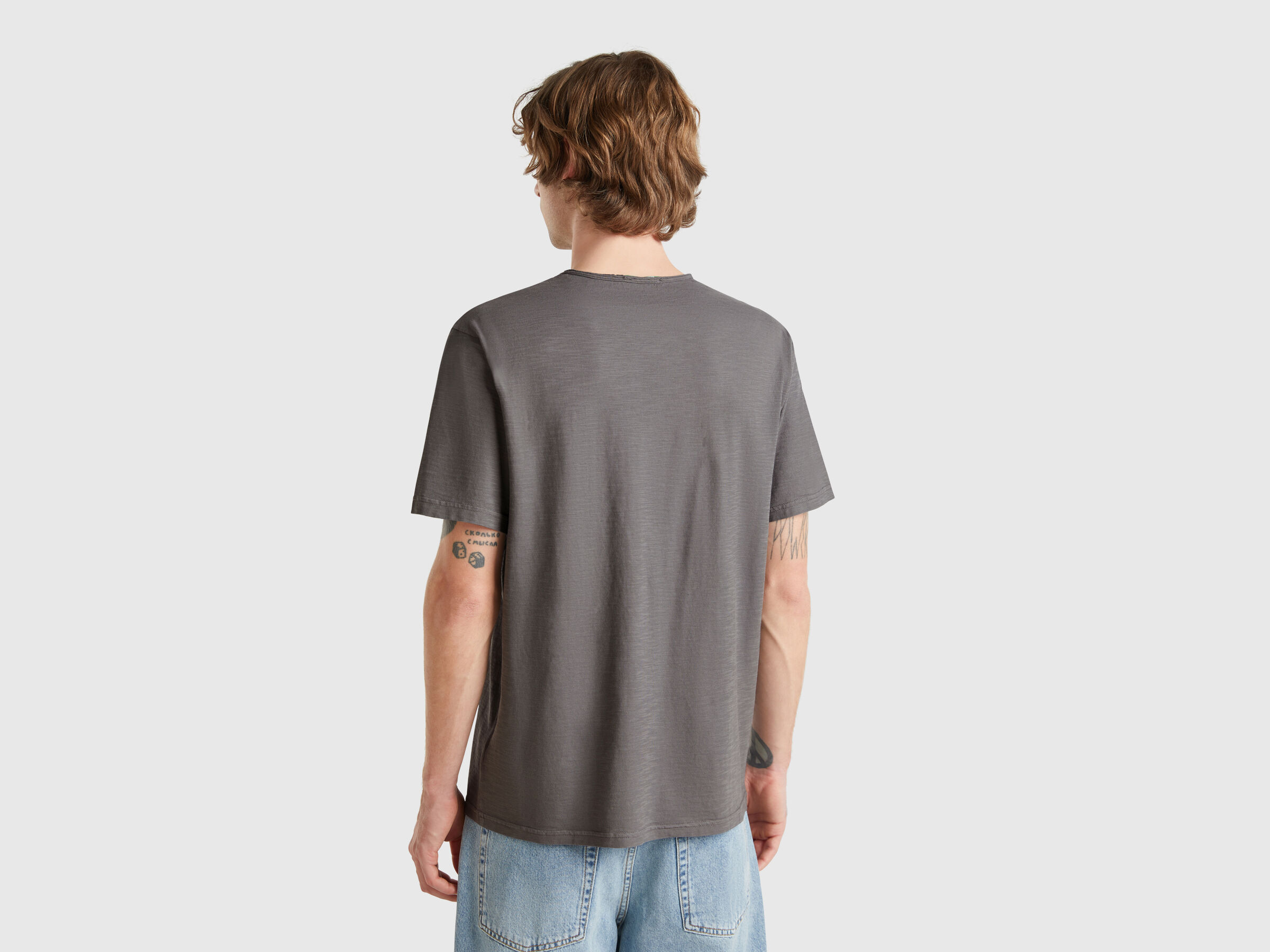 T-shirt 100% coton avec col V – Image 2