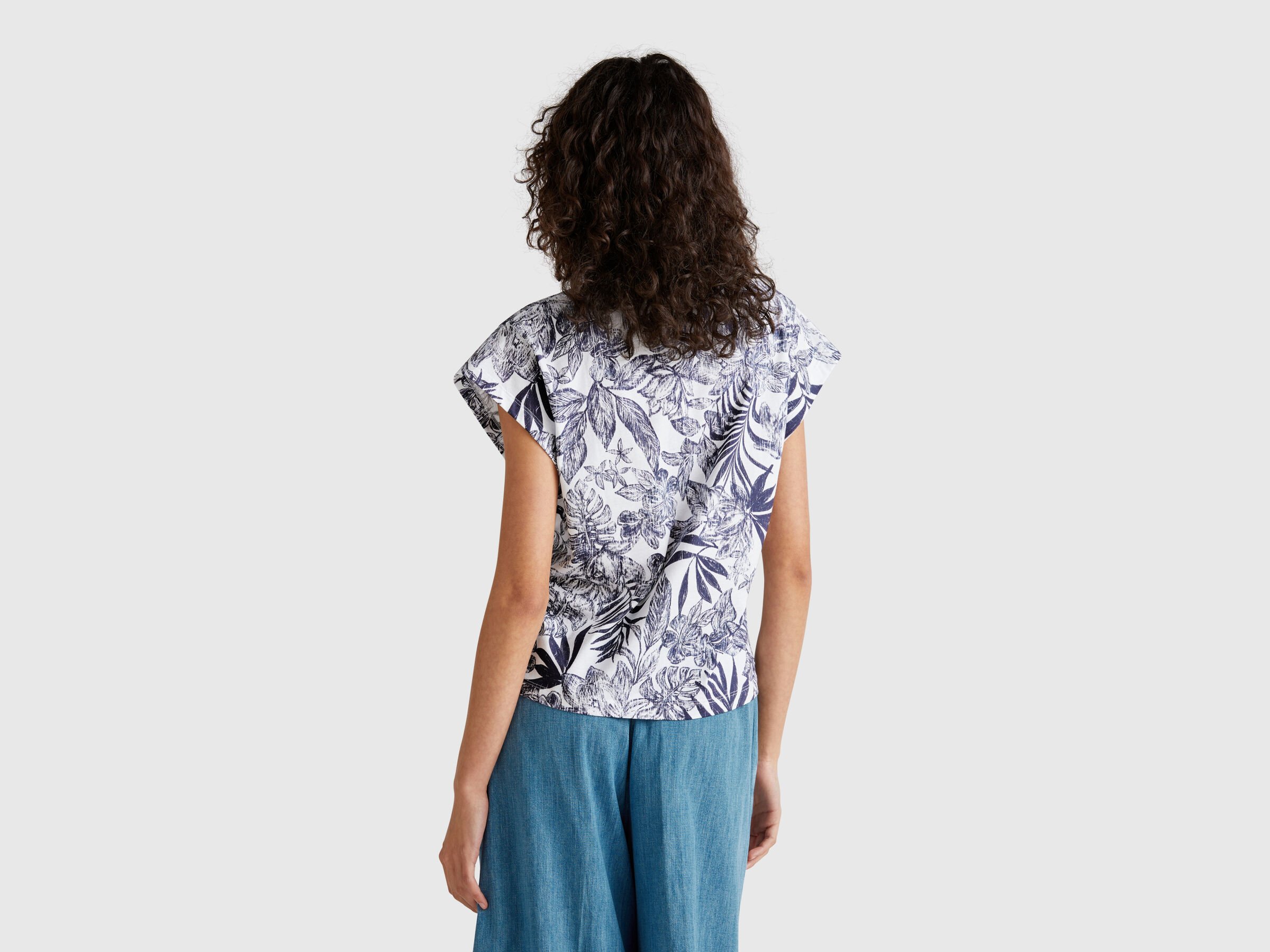 T-shirt à imprimé fleuri – Image 2