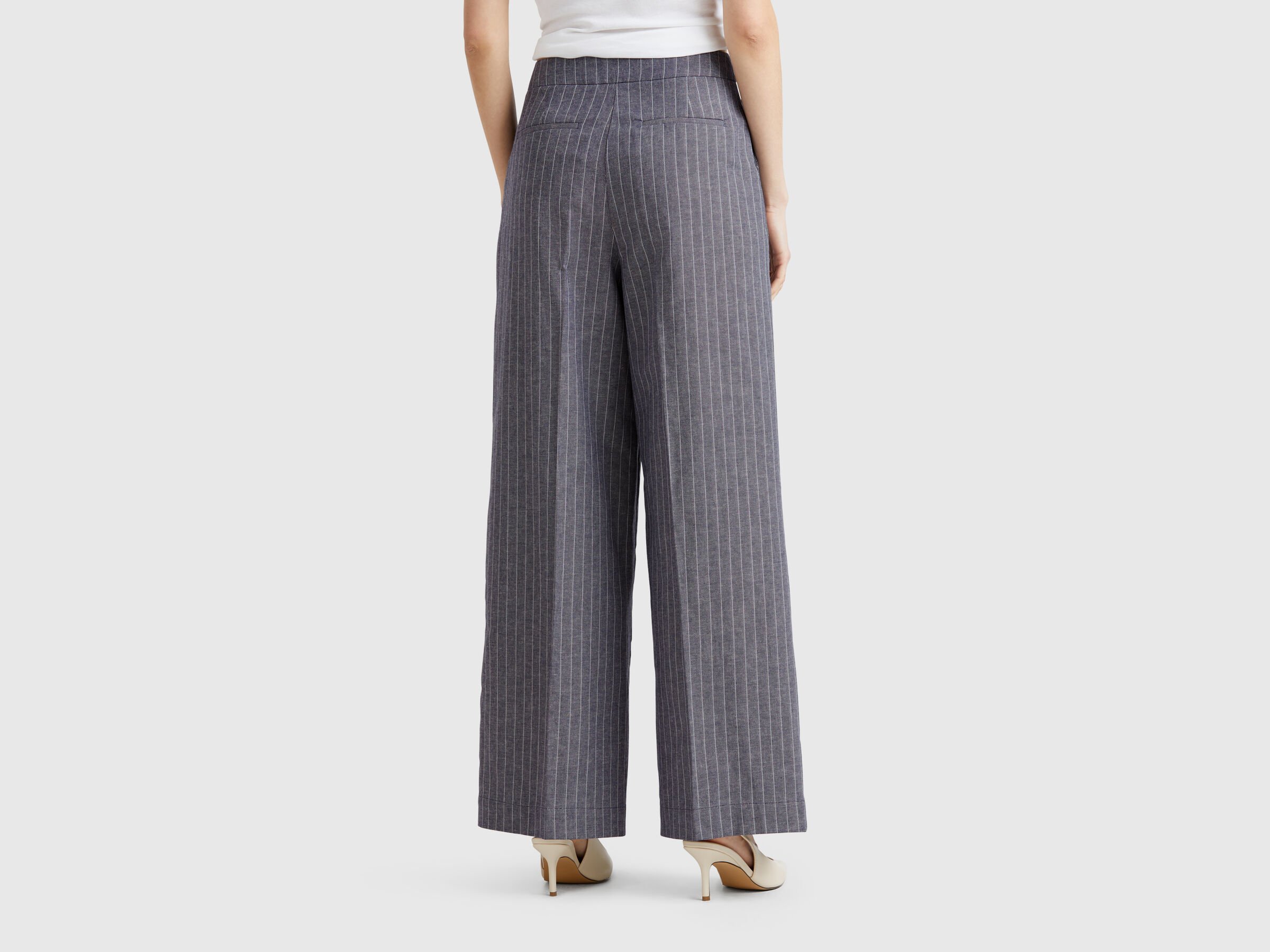Pantalon palazzo à fines rayures – Image 2