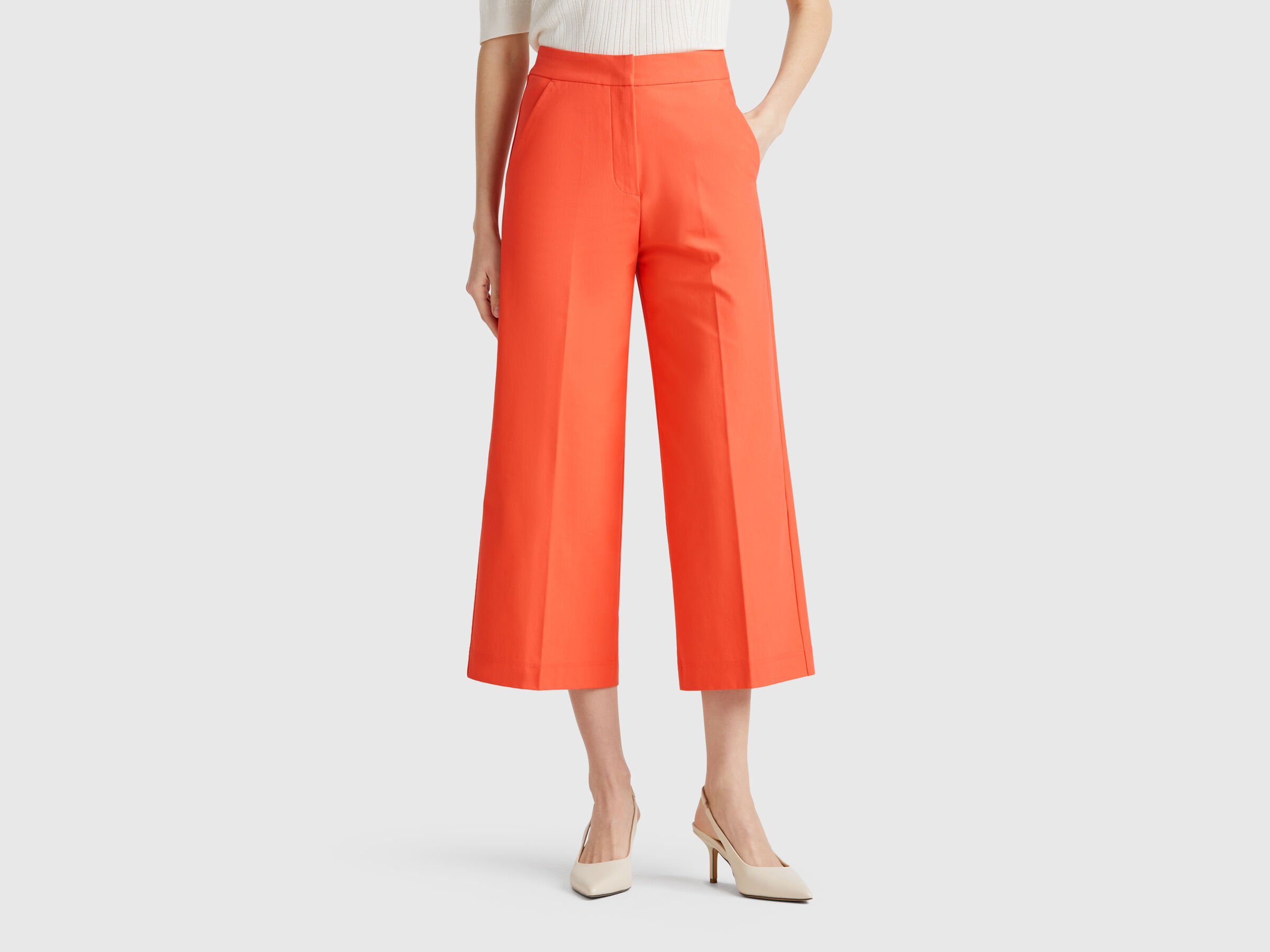Pantalon court taille haute Pantalon court taille haute