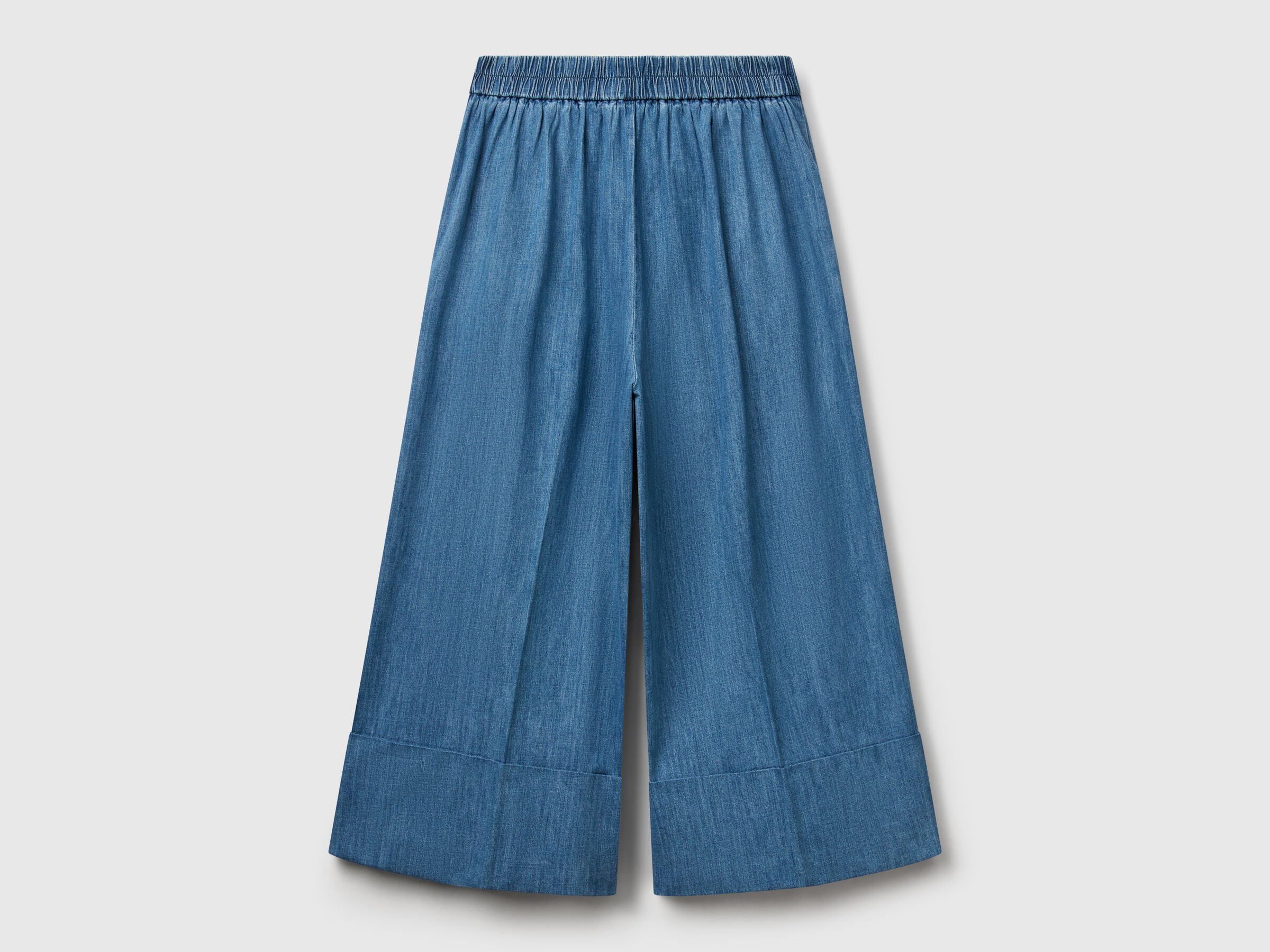 Jean large avec revers – Image 4