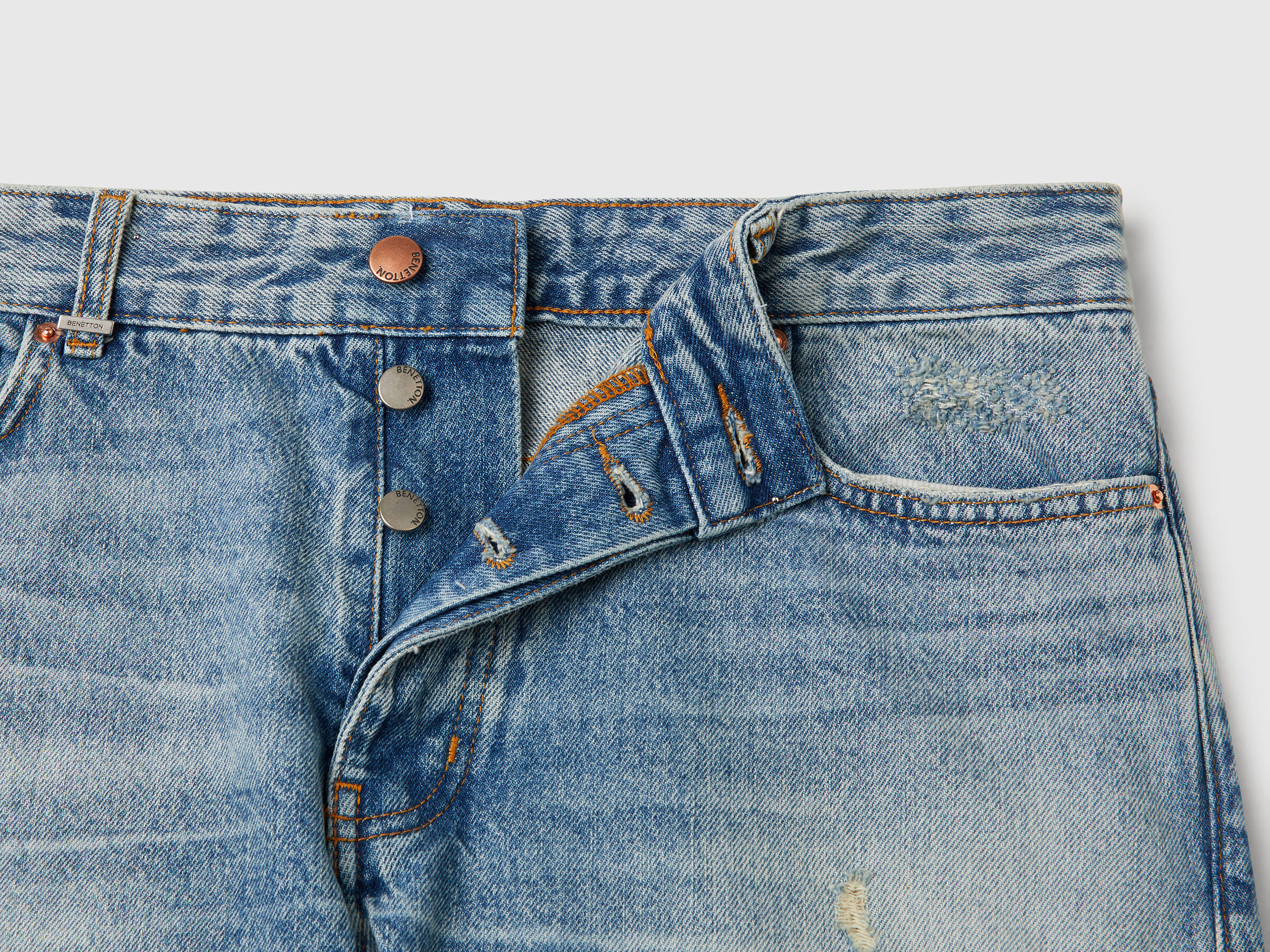 Jean coupe classique avec déchirures – Image 6