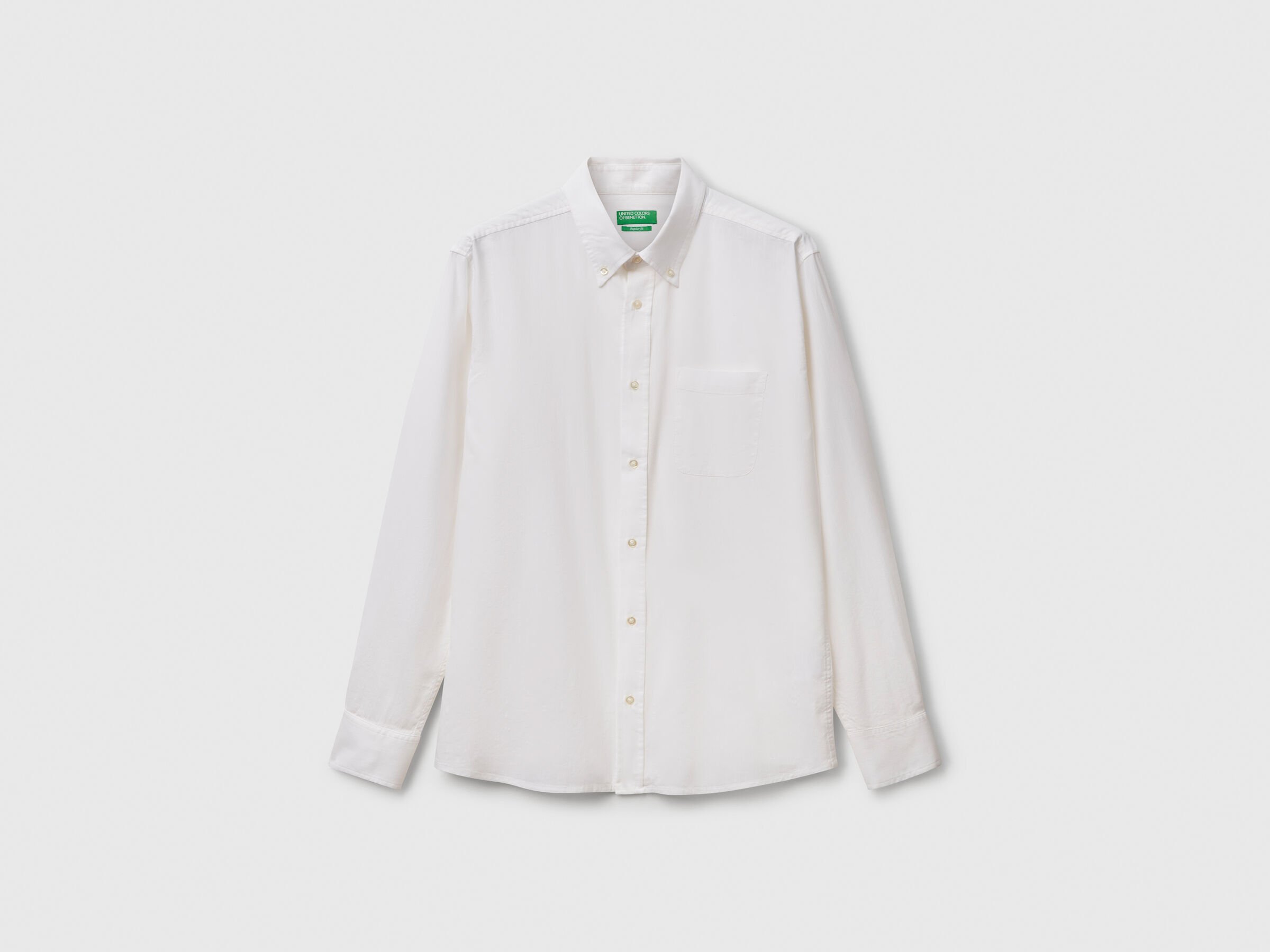 Chemise boutonnée coupe classique – Image 3
