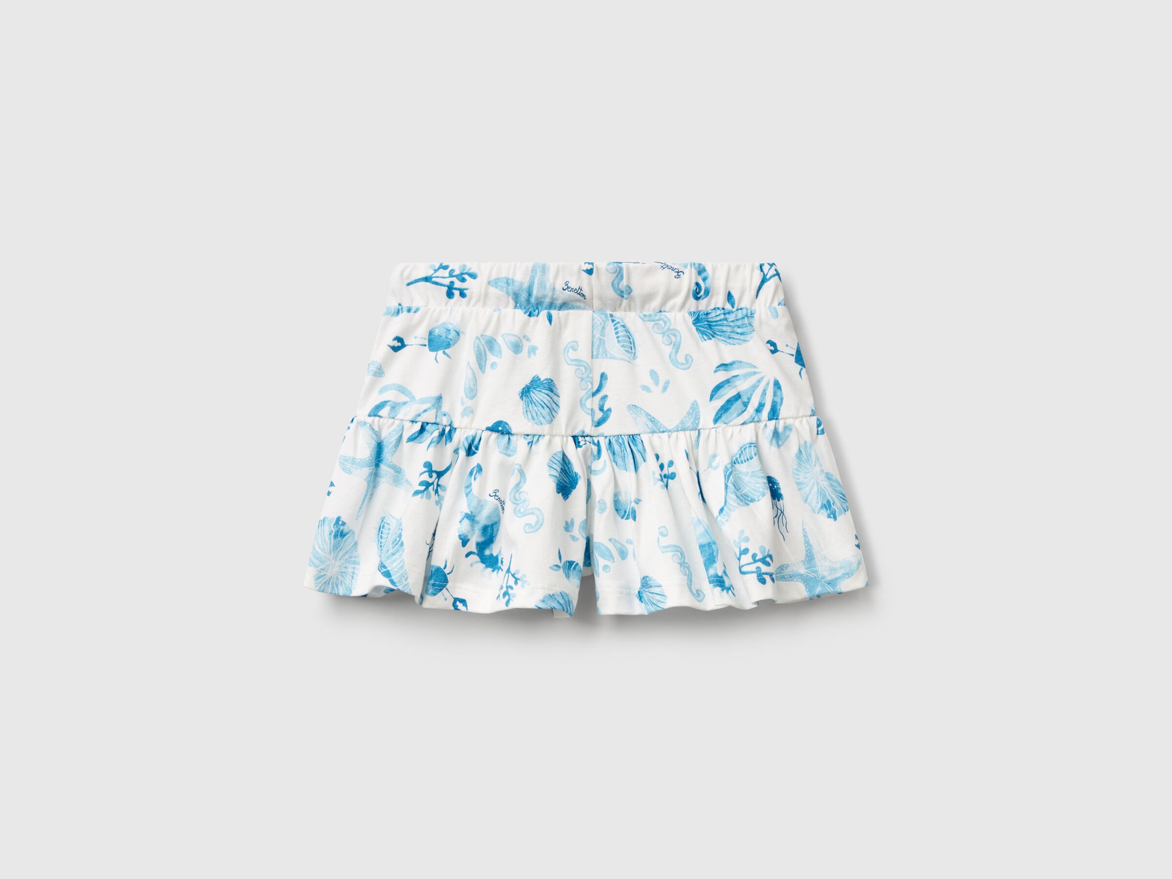 Short blanc à coquillages bleus – Image 2