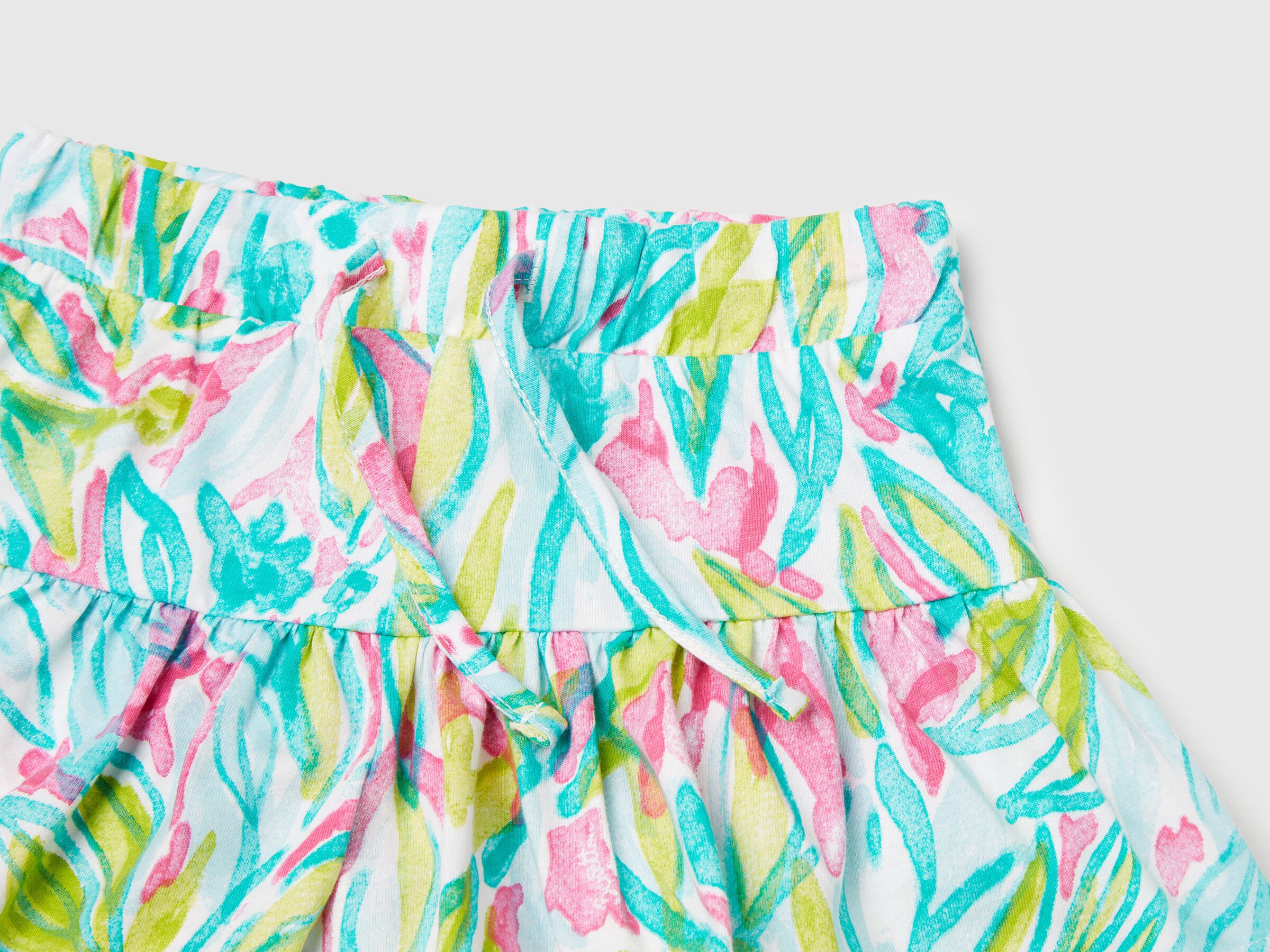 Short vert à imprimé tropical – Image 3