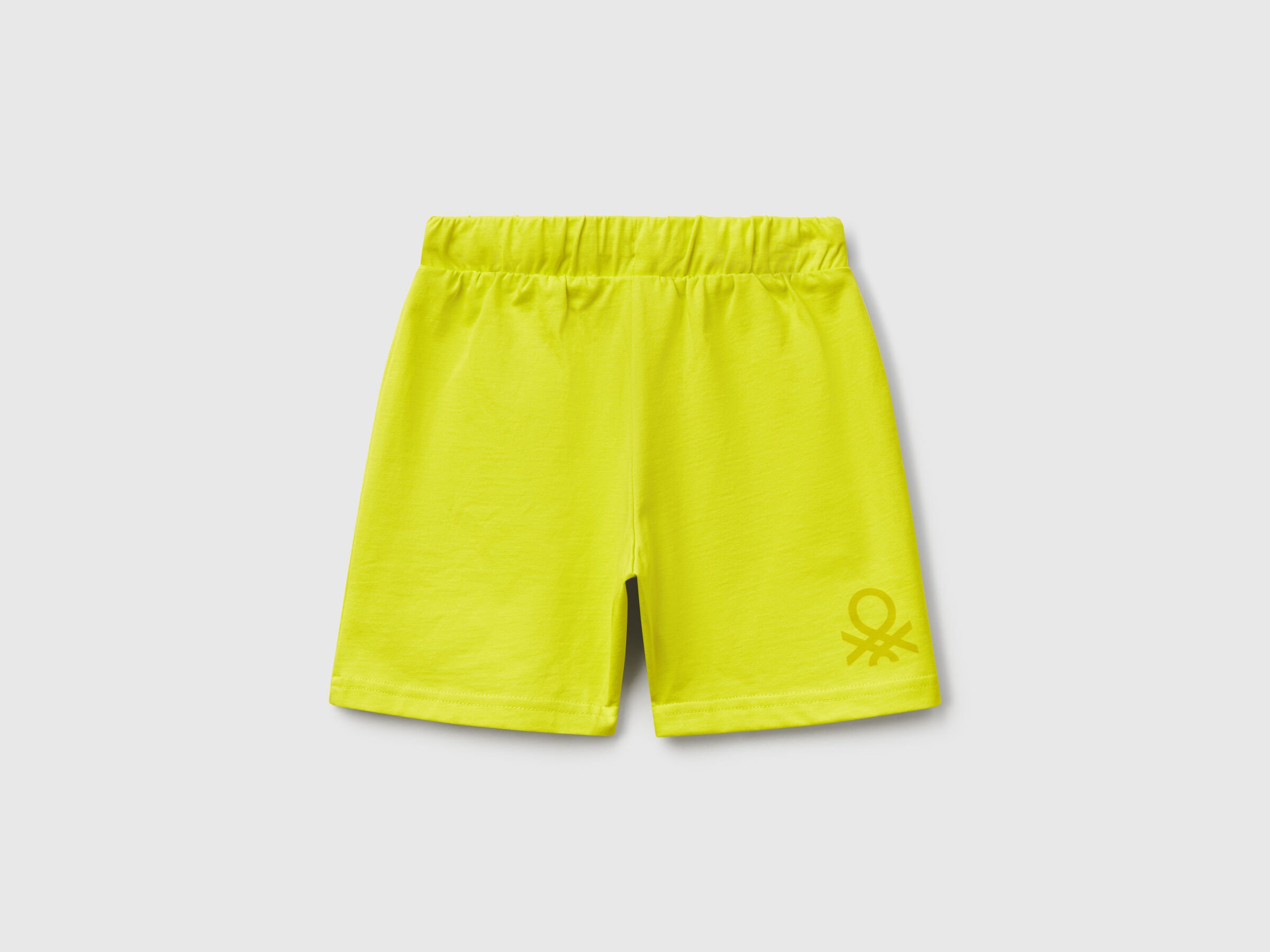 Bermuda coupe classique – Image 2