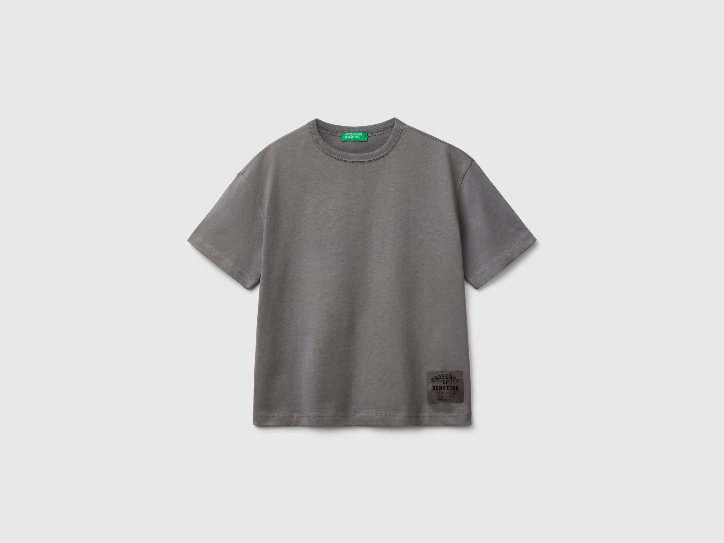 T-shirt avec logo surdimensionné T-shirt avec logo surdimensionné