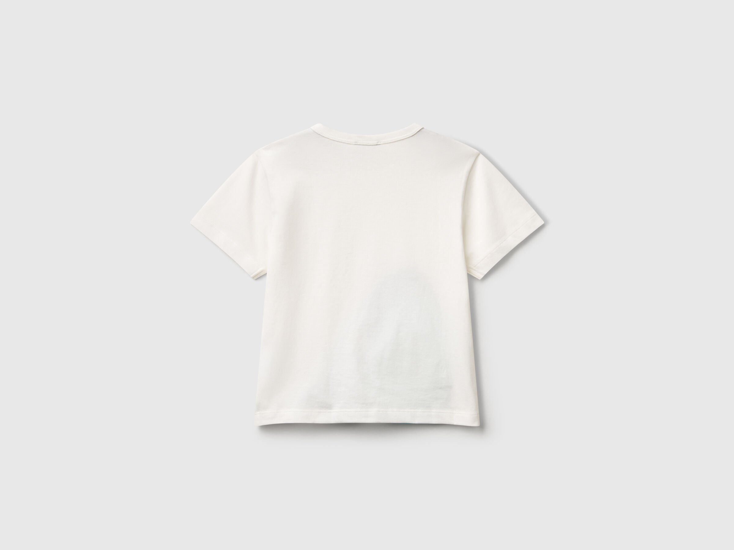 T-shirt avec imprimé et application requin – Image 2