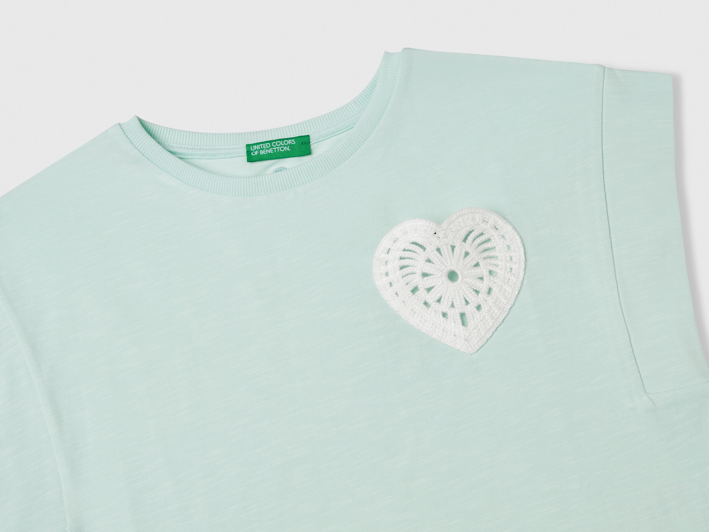 T-shirt avec patch macramé – Image 3