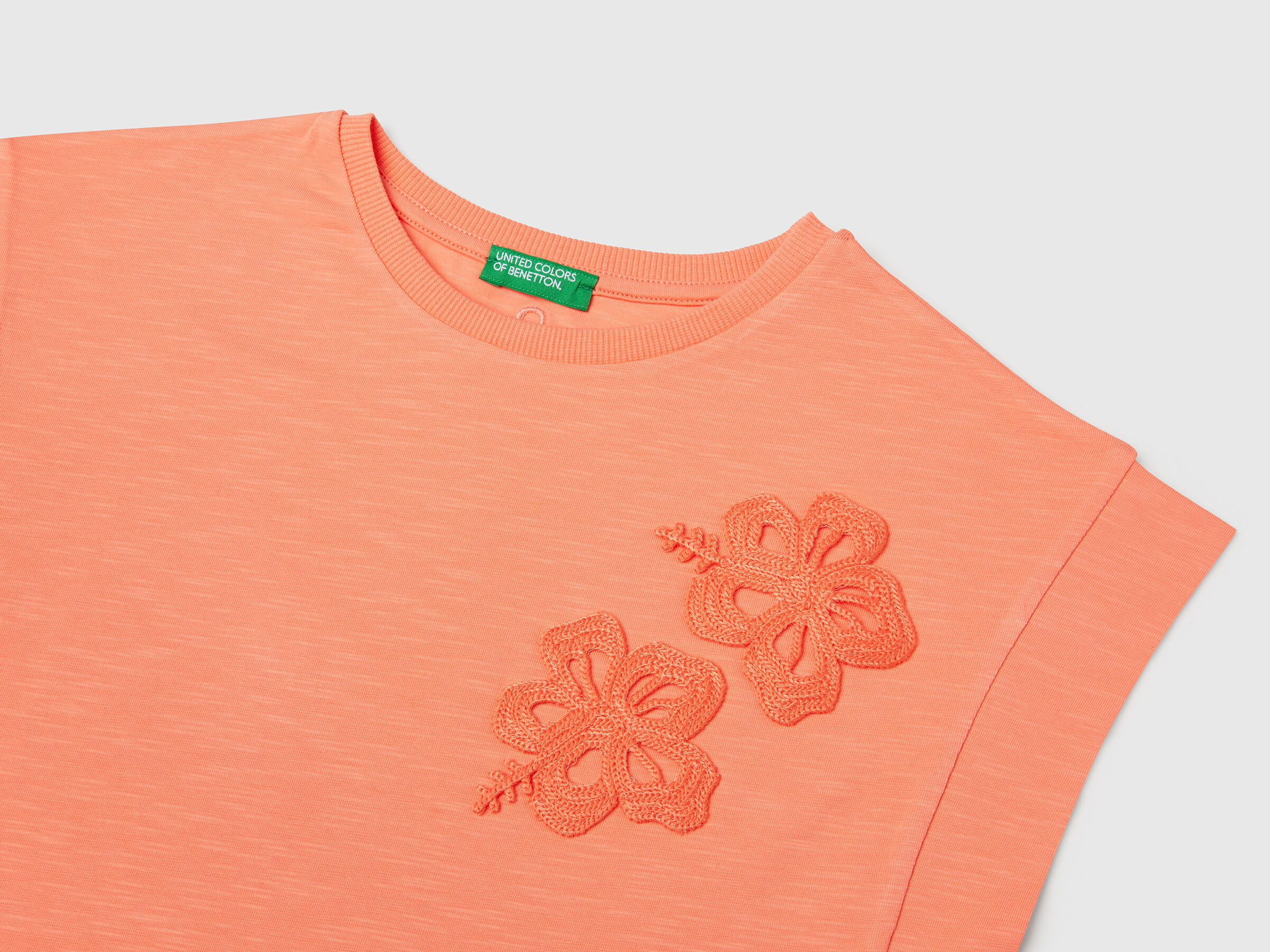 T-shirt avec patch macramé – Image 3