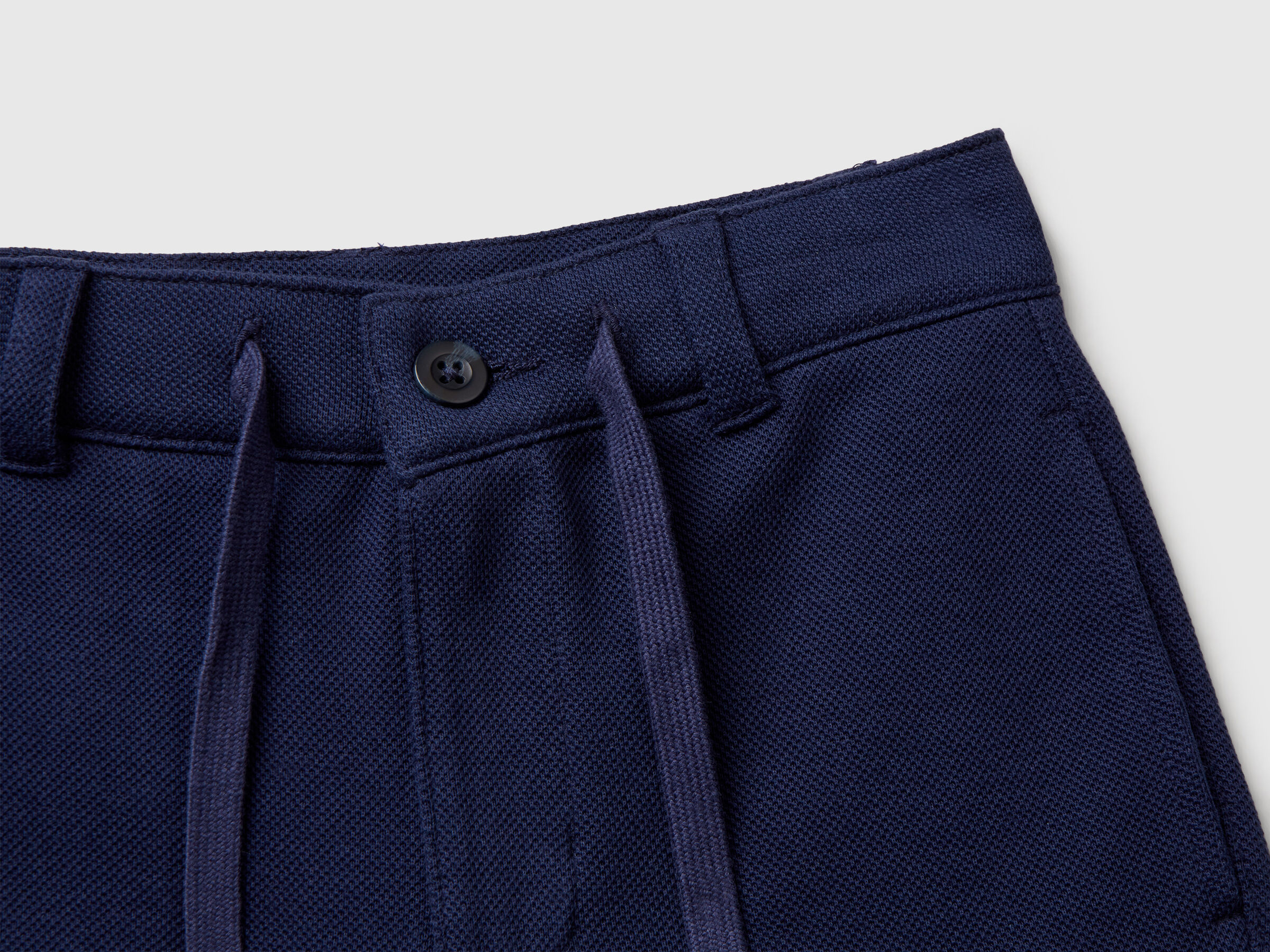 Pantalon court avec cordon de serrage – Image 3