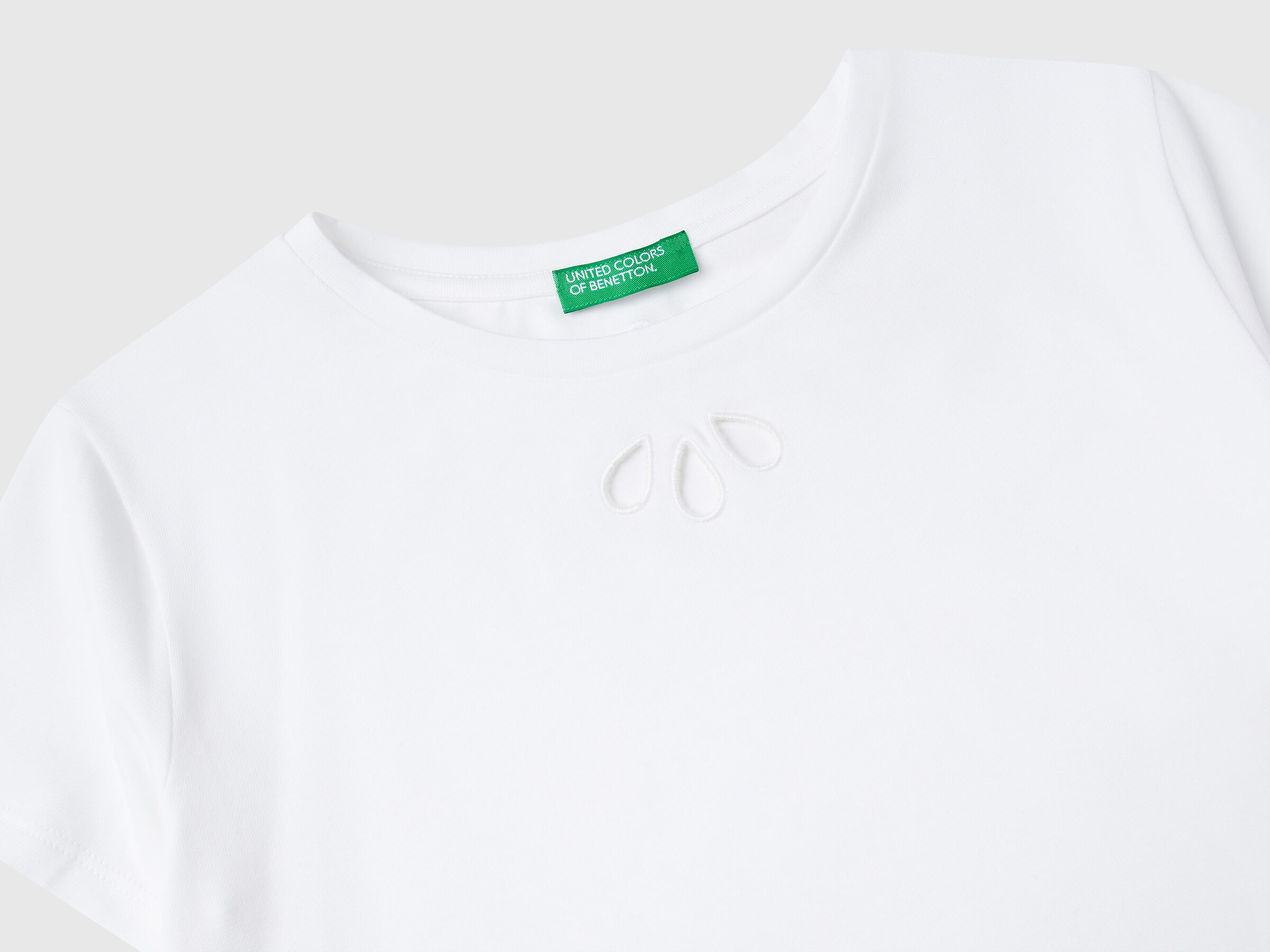 T-shirt avec motif découpé – Image 3